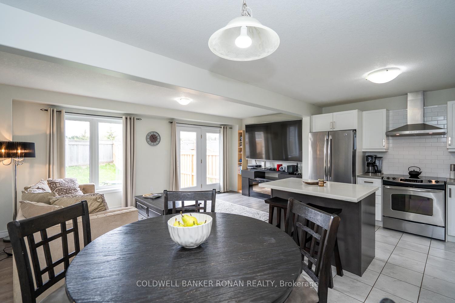 Photo 9 of 197 Hutchinson Drive, New Tecumseth, Alliston — HOMEH