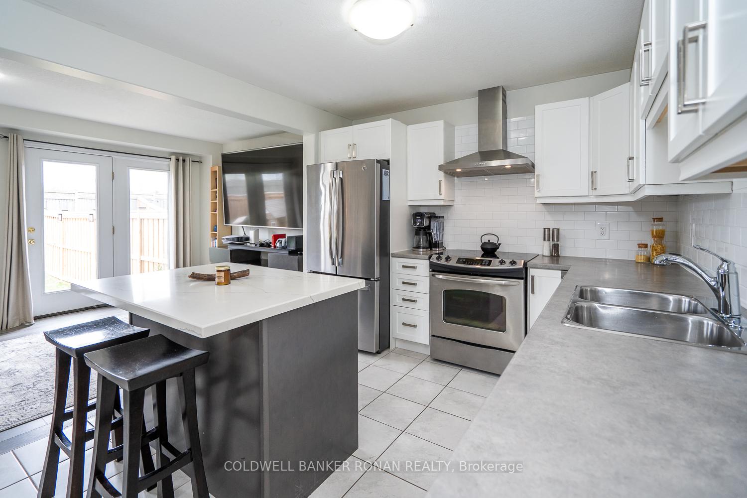 Photo 14 of 197 Hutchinson Drive, New Tecumseth, Alliston — HOMEH