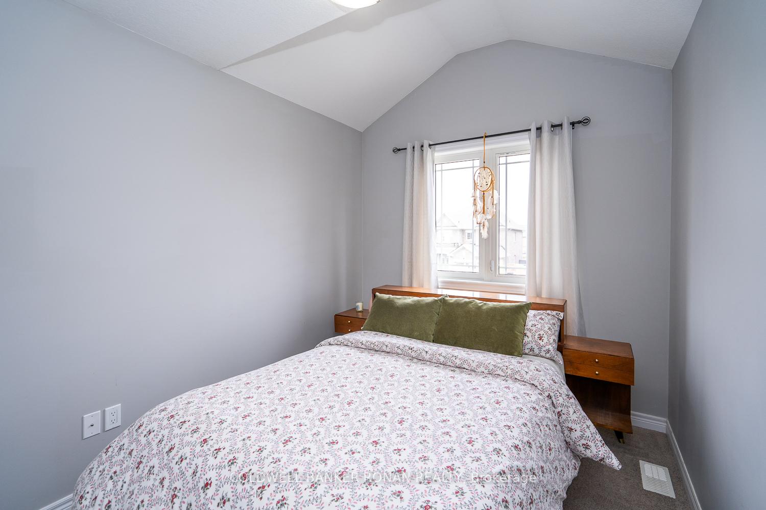 Photo 37 of 197 Hutchinson Drive, New Tecumseth, Alliston — HOMEH