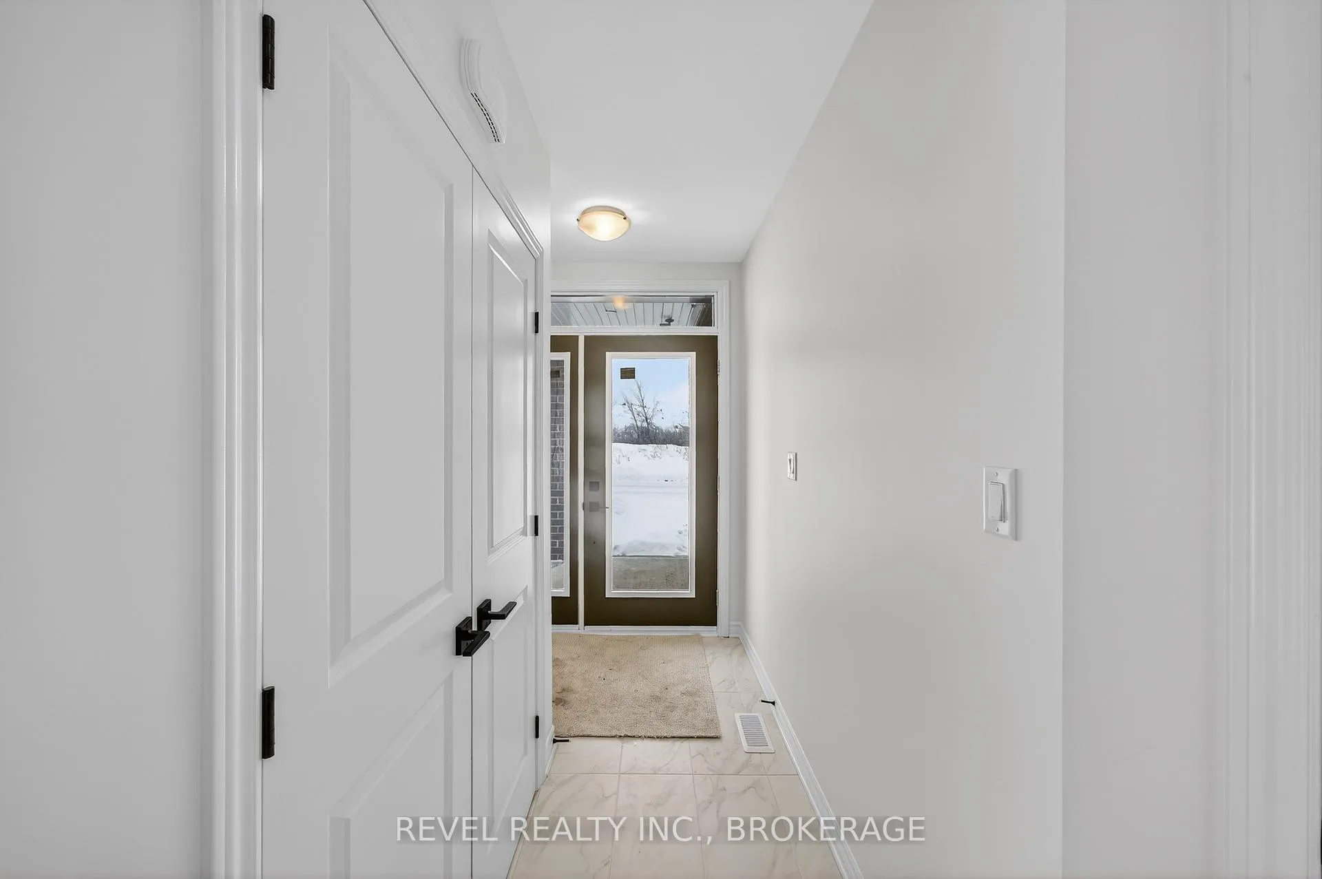 Photo 7 of 432 Buckthorn Drive, Kingston, City Northwest — HOMEH