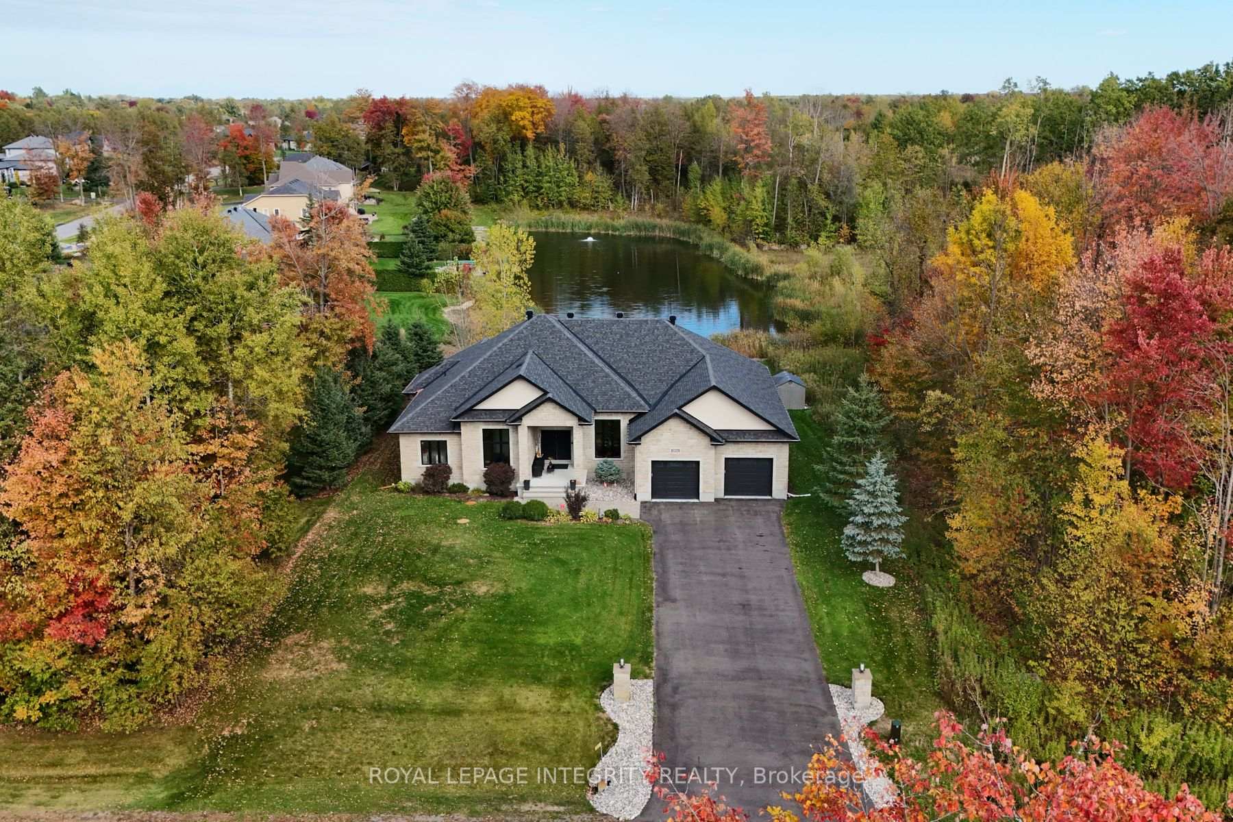 Photo 1 of 1954 Cedarlakes Way, Ottawa, Greely — HOMEH