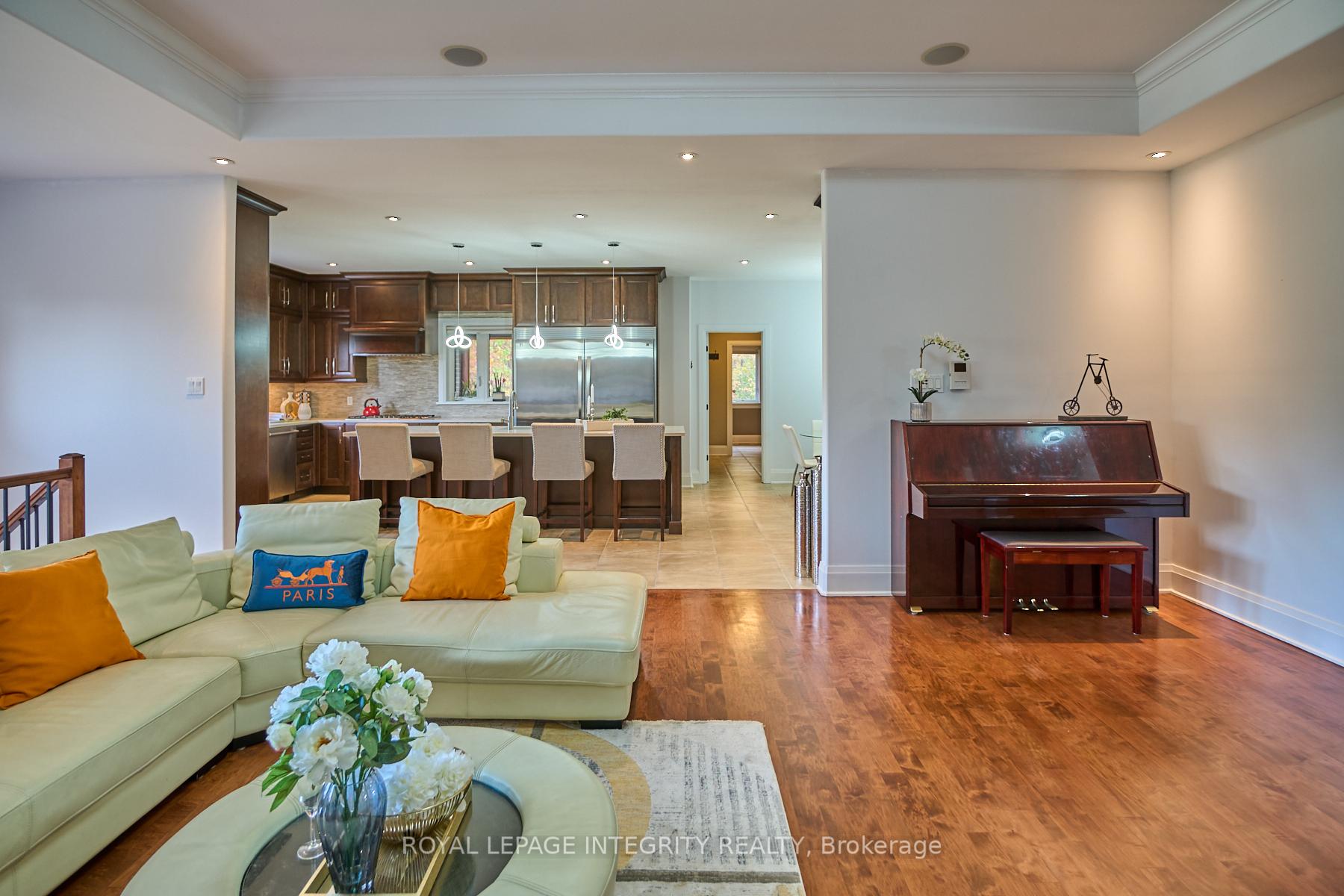 Photo 10 of 1954 Cedarlakes Way, Ottawa, Greely — HOMEH