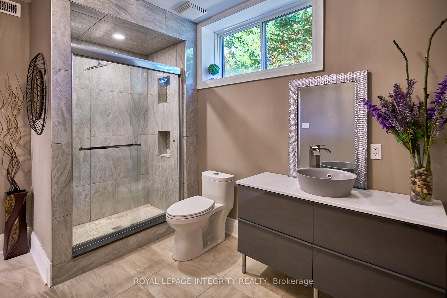 Photo 43 of 1954 Cedarlakes Way, Ottawa, Greely — HOMEH