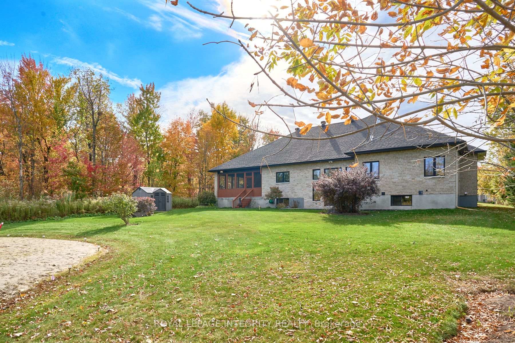 Photo 46 of 1954 Cedarlakes Way, Ottawa, Greely — HOMEH