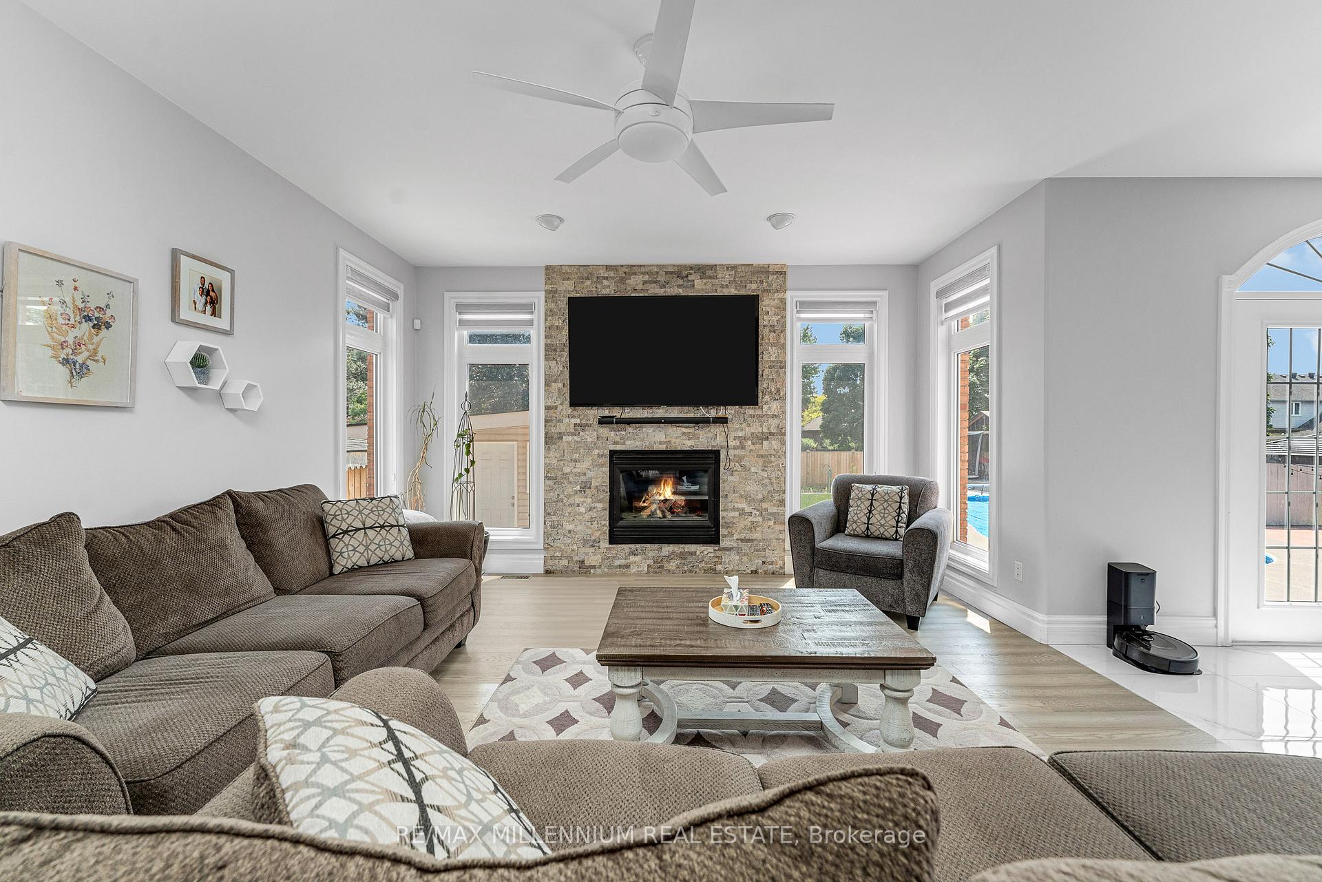 Photo 6 of 449 Chambers Drive, Windsor — HOMEH