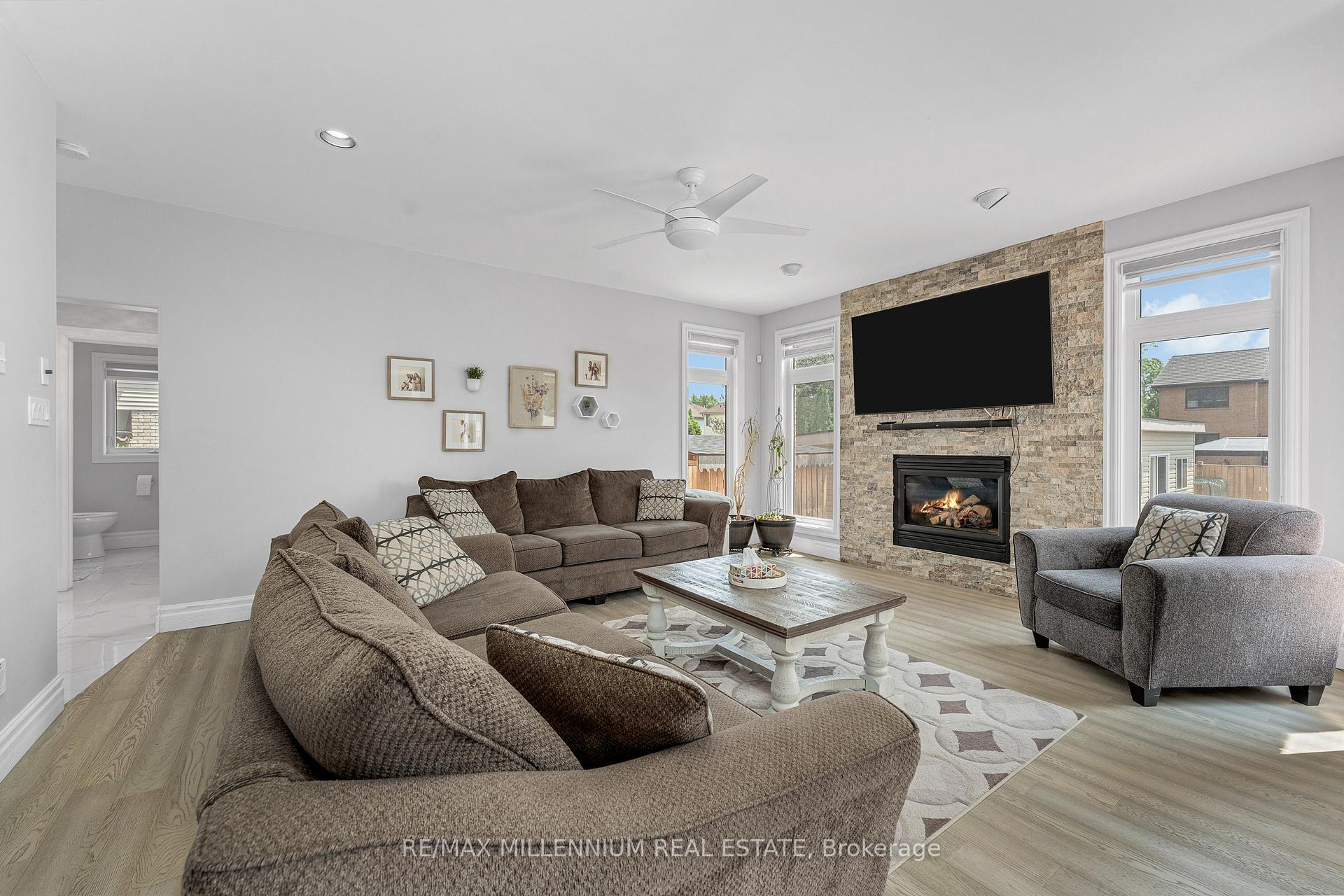 Photo 7 of 449 Chambers Drive, Windsor — HOMEH