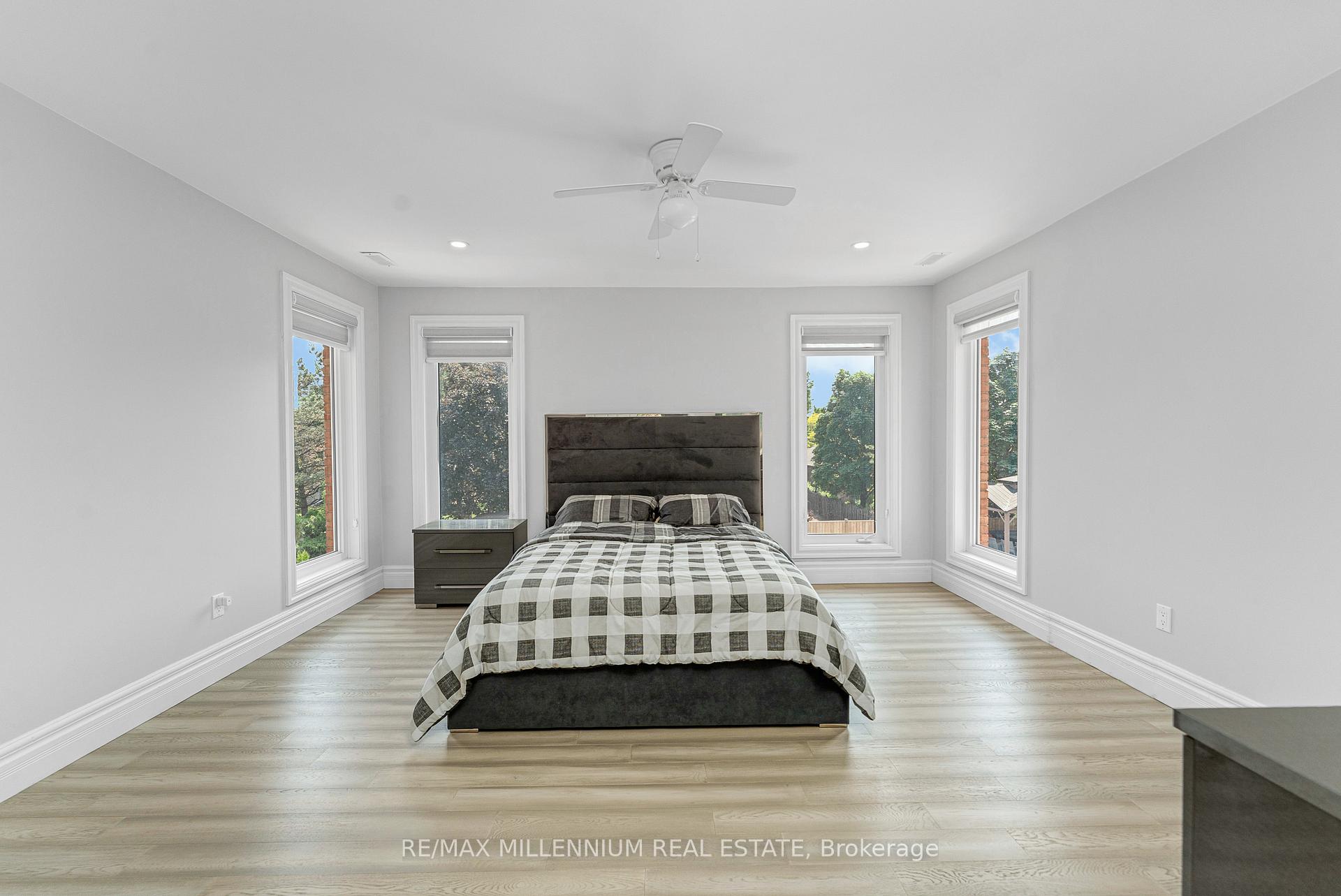 Photo 20 of 449 Chambers Drive, Windsor — HOMEH