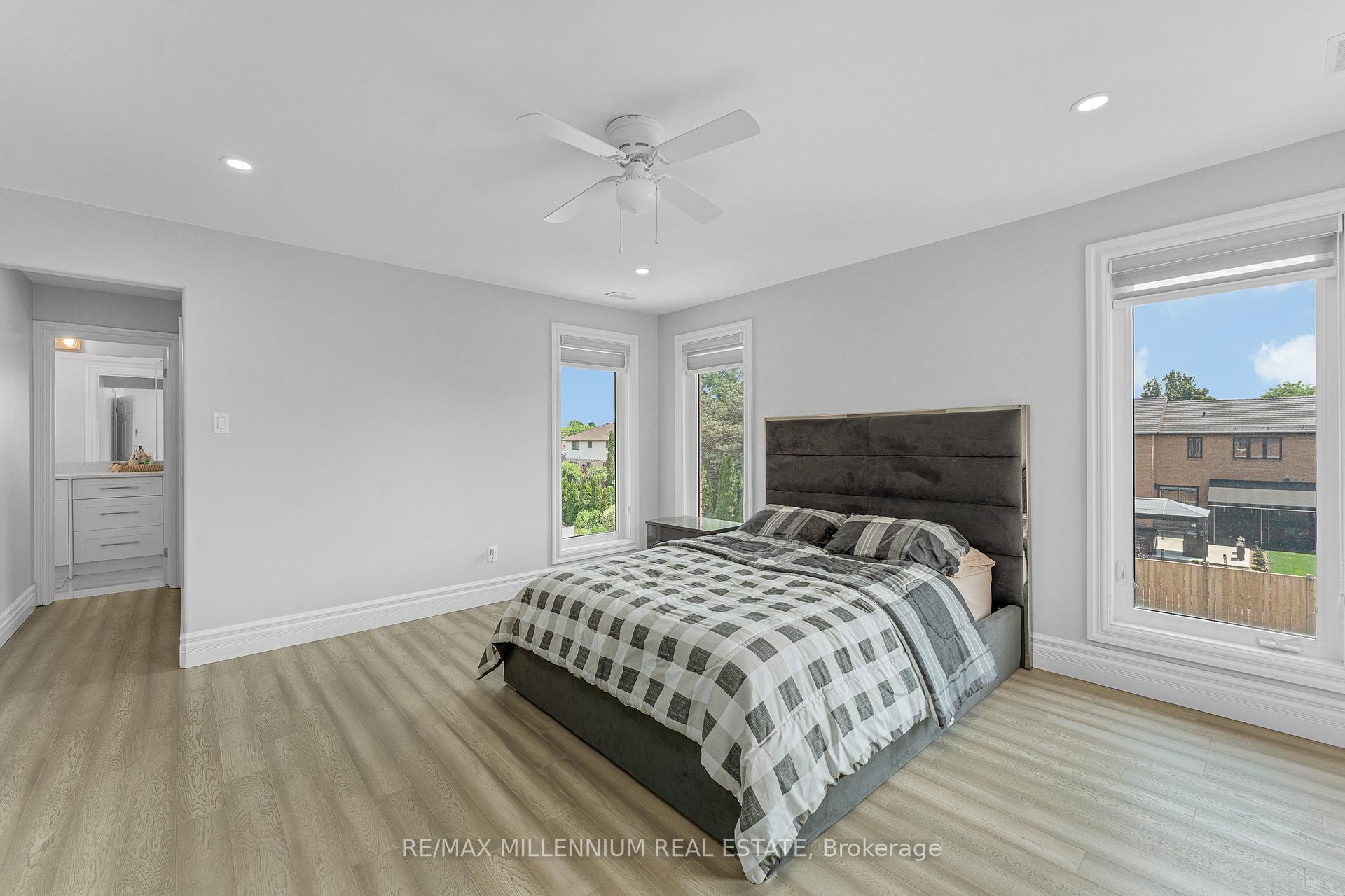 Photo 21 of 449 Chambers Drive, Windsor — HOMEH