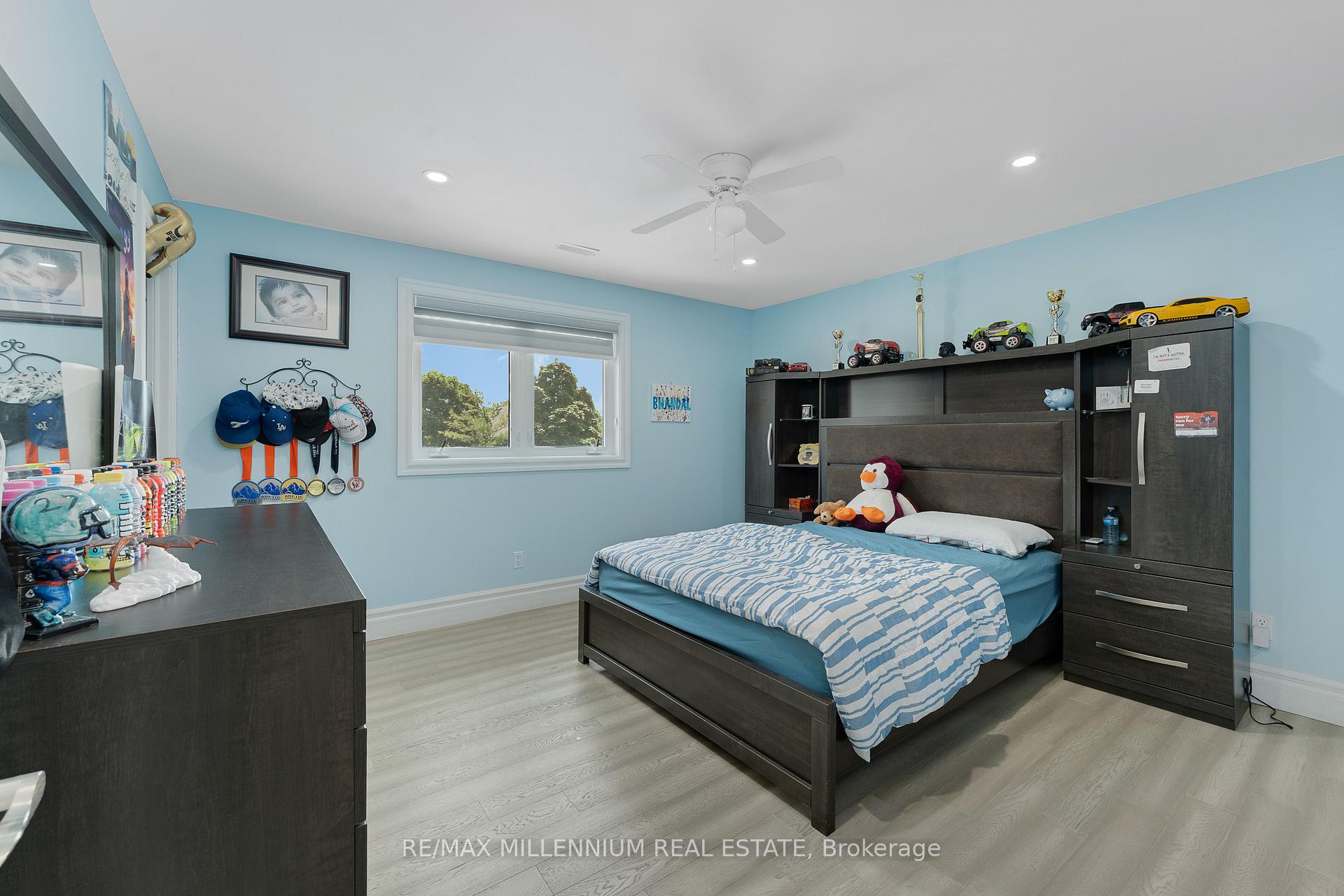 Photo 24 of 449 Chambers Drive, Windsor — HOMEH
