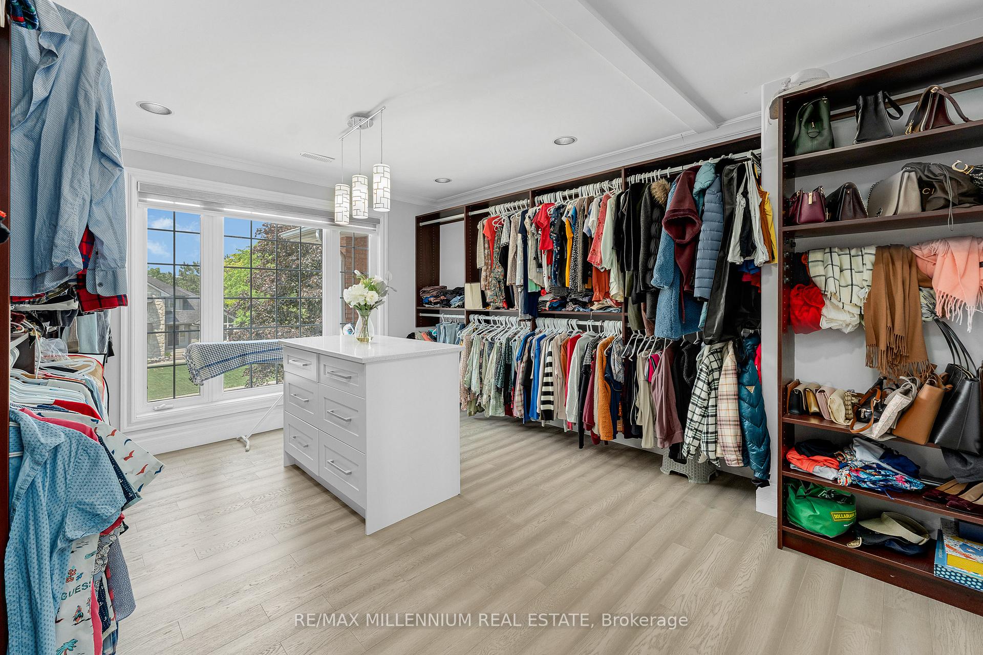Photo 27 of 449 Chambers Drive, Windsor — HOMEH