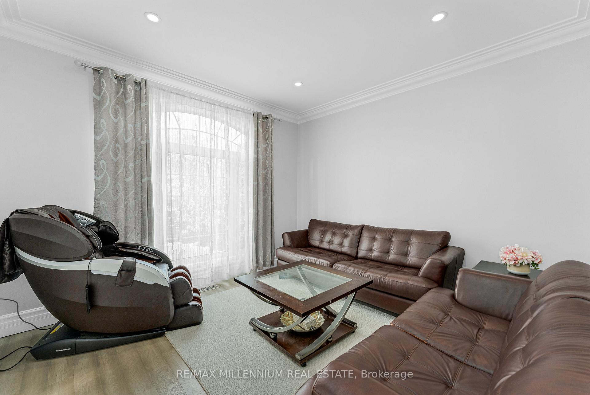 Photo 42 of 449 Chambers Drive, Windsor — HOMEH
