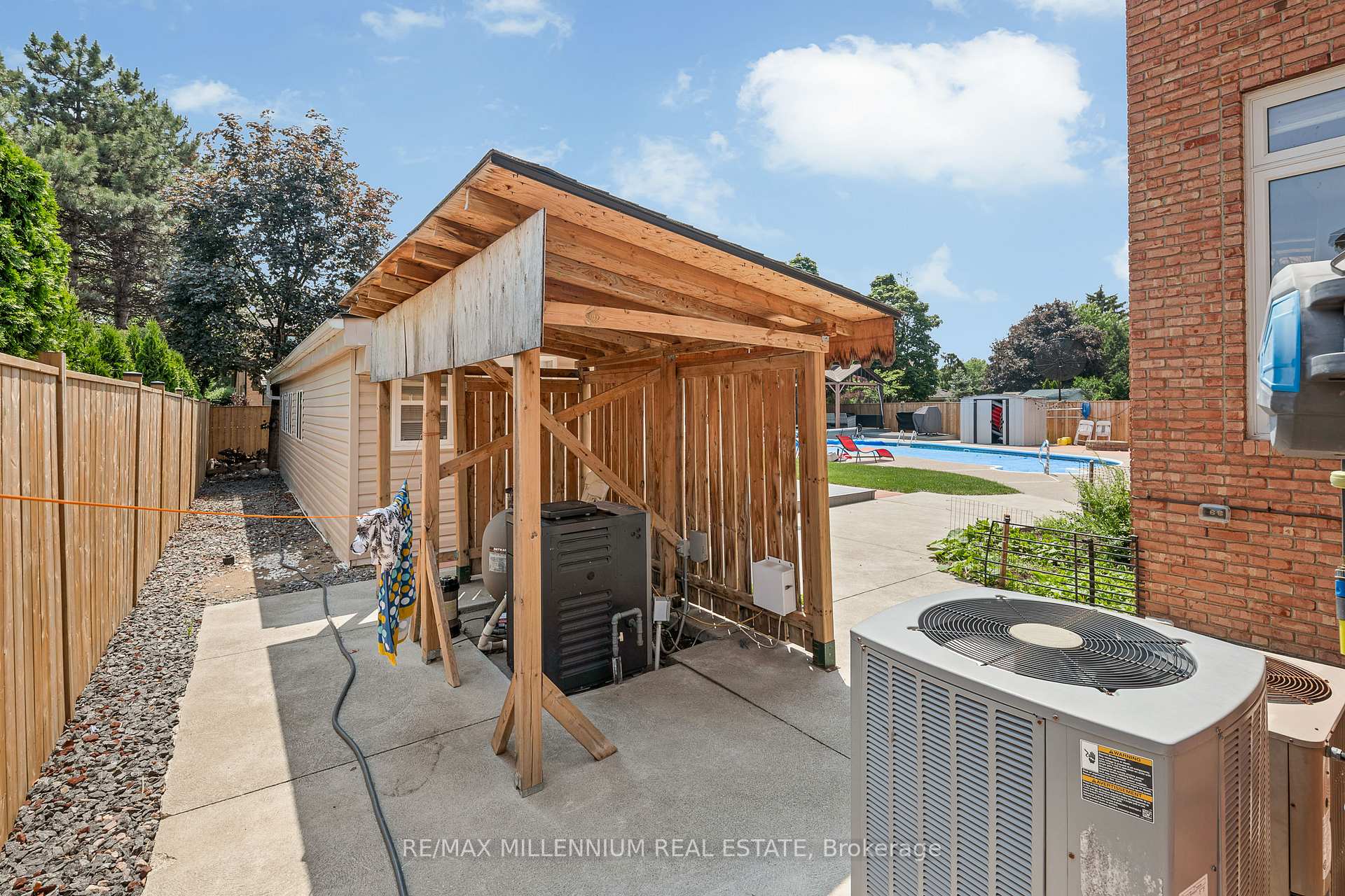 Photo 48 of 449 Chambers Drive, Windsor — HOMEH