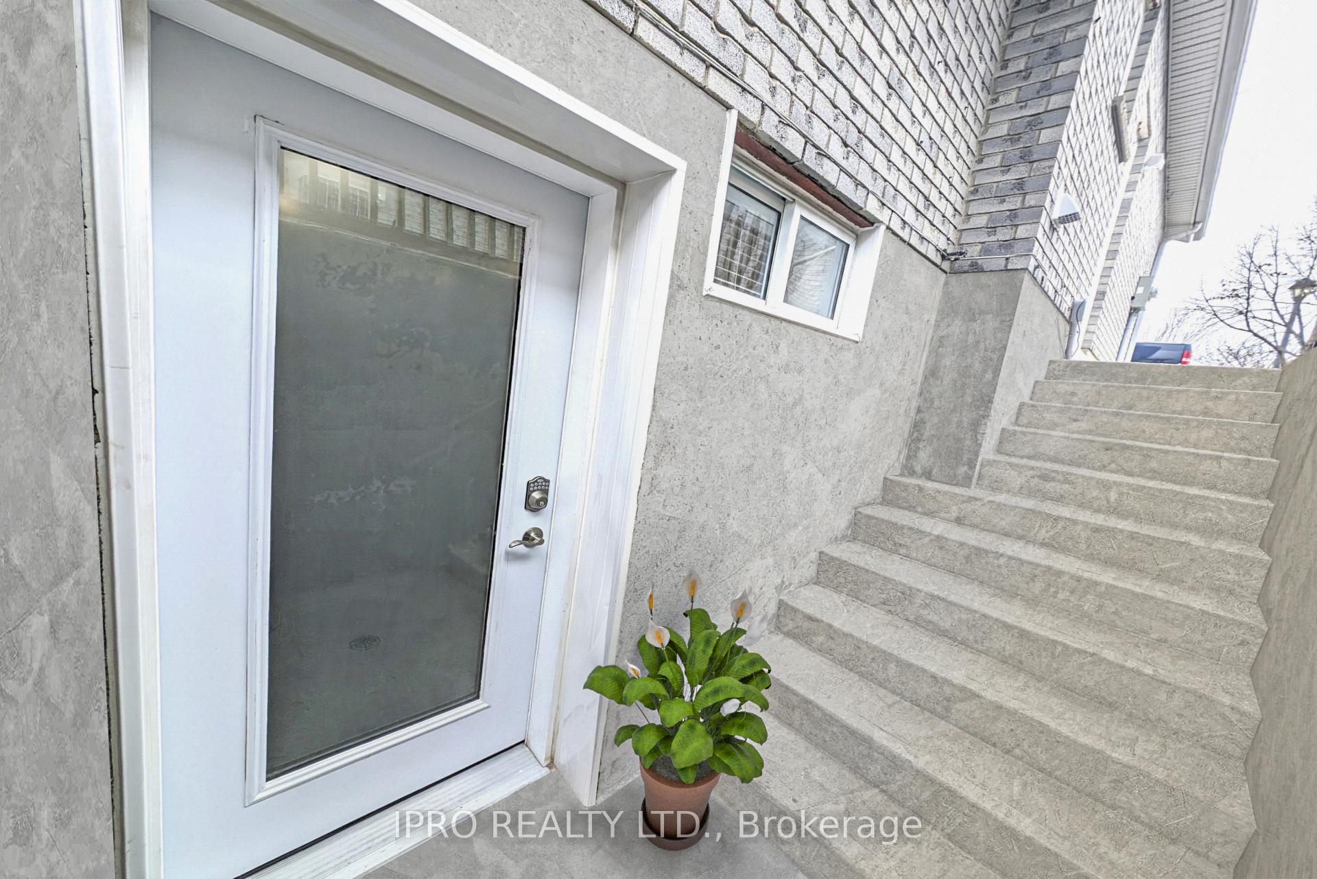 Photo 3 of Unit Lower, 43 Wingfield Avenue, Stratford — HOMEH