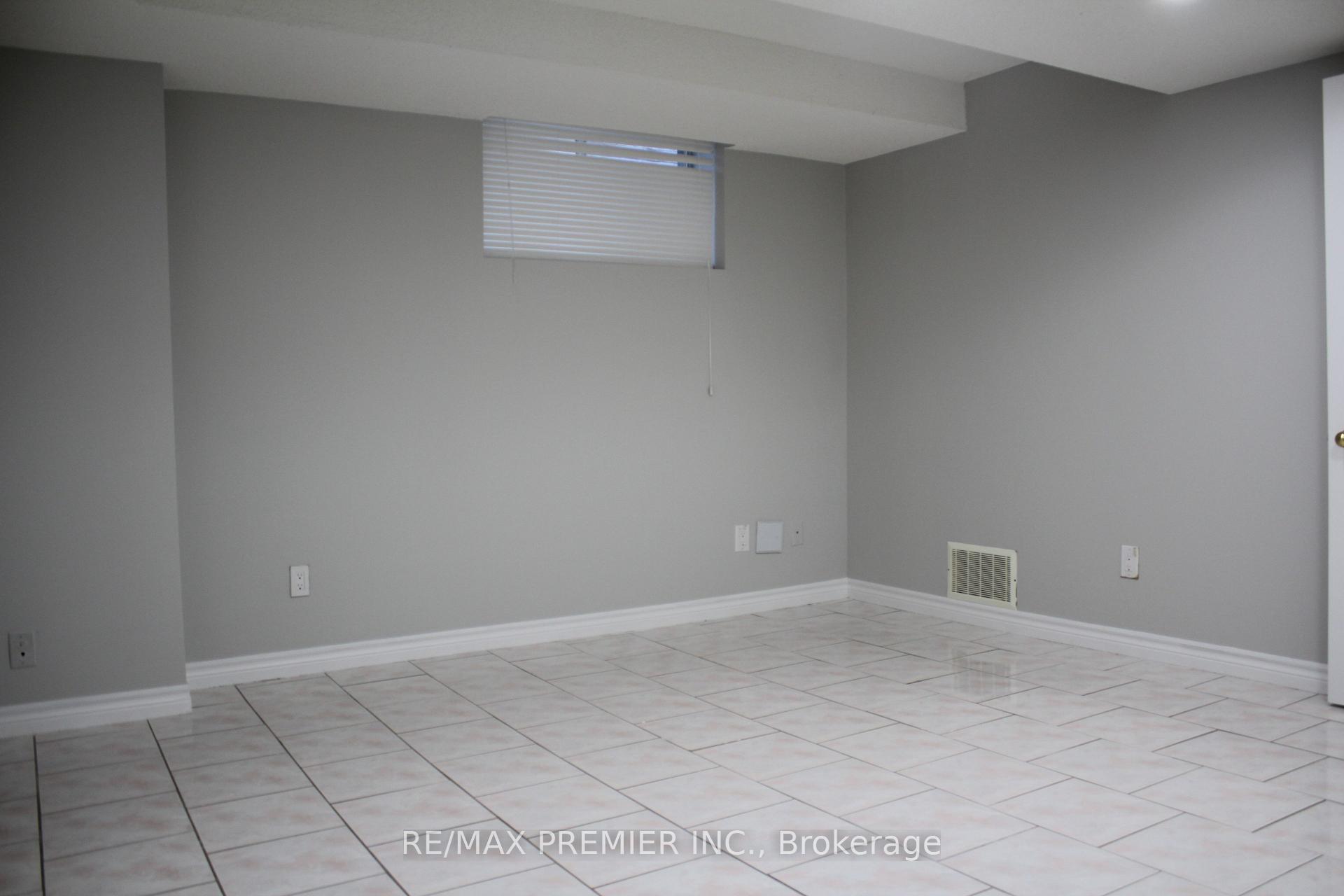Photo 2 of 25 Westbrook Avenue, Brampton, Bram East — HOMEH
