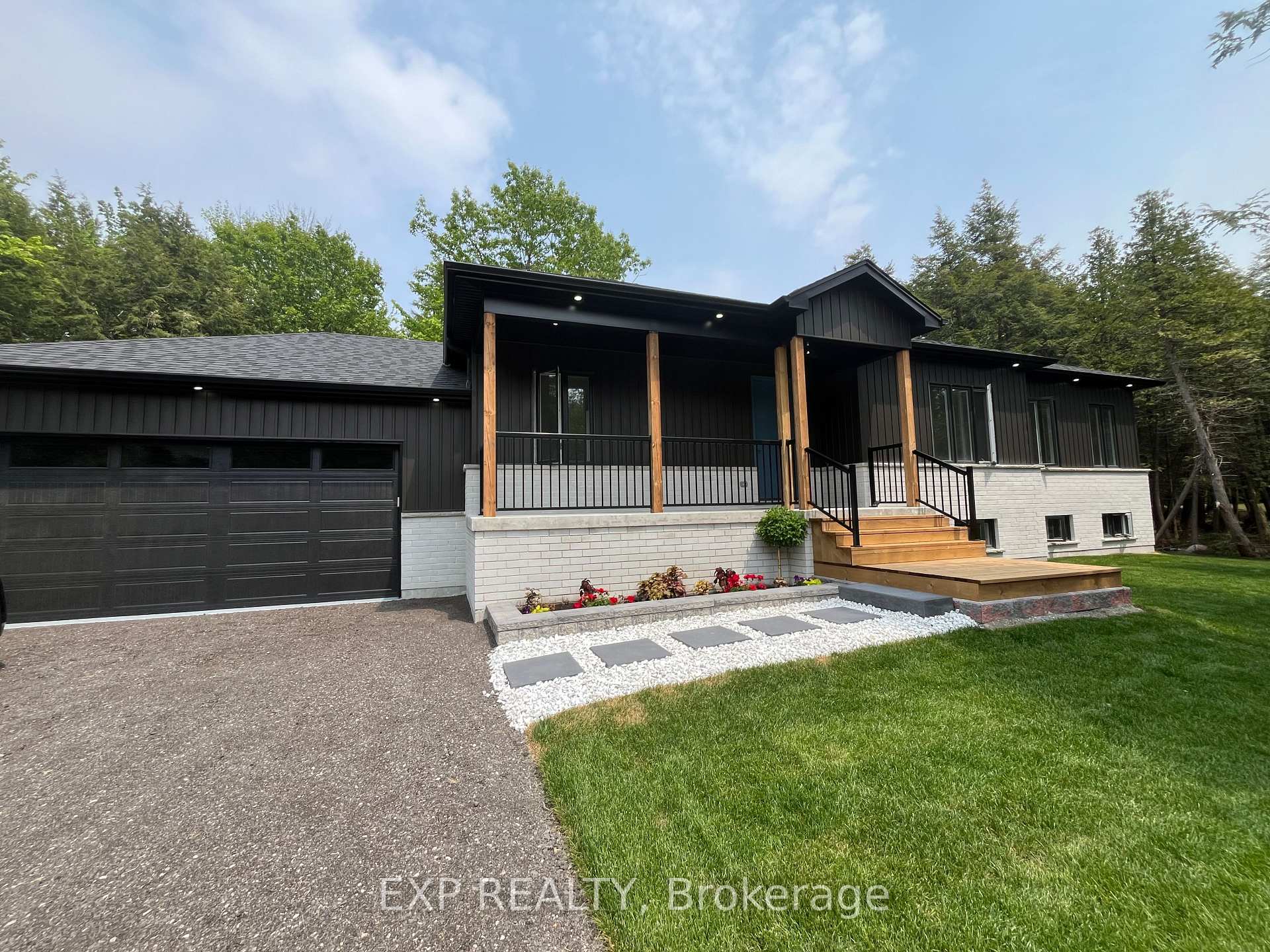 Photo 1 of 48 Iroquois Crescent, Tiny, Rural Tiny — HOMEH
