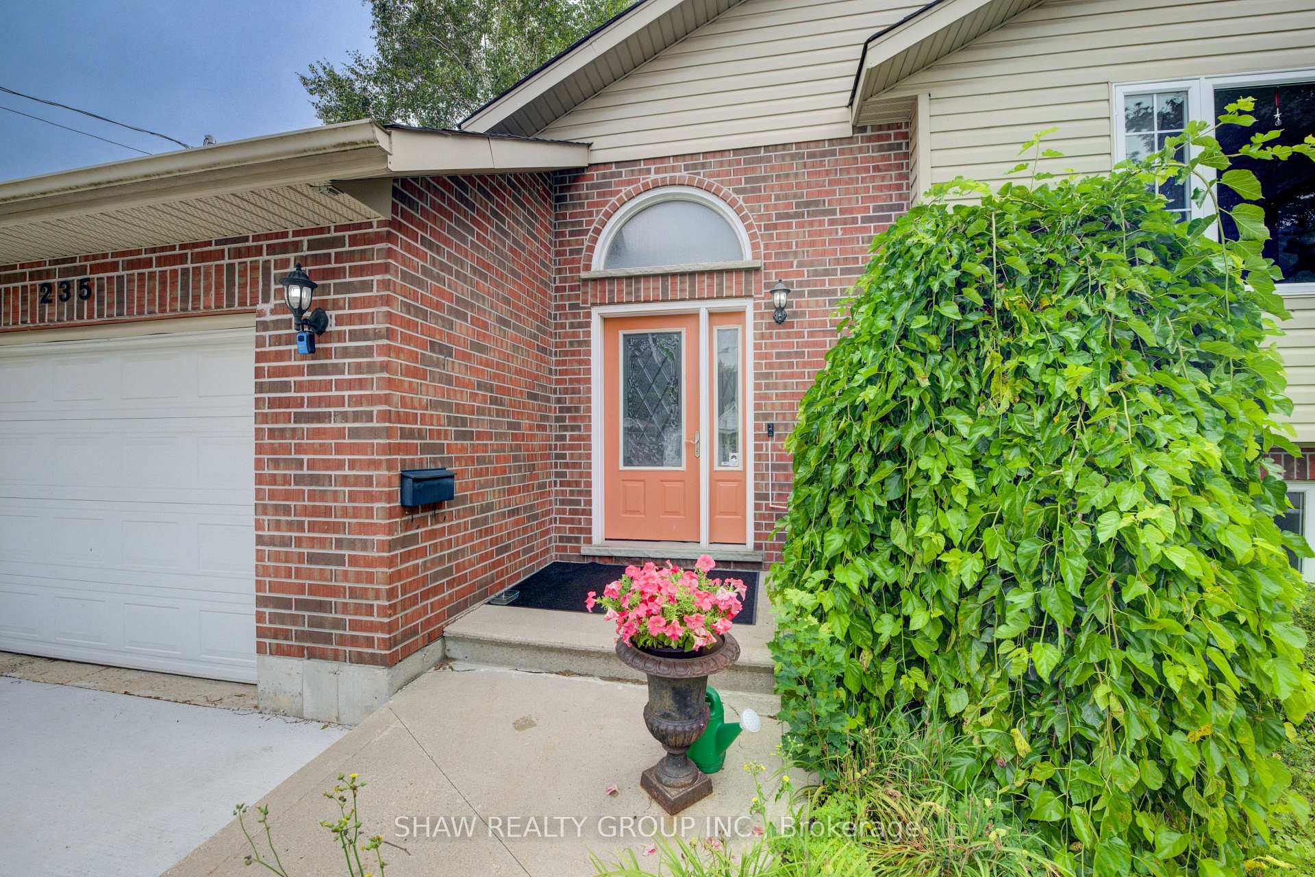 Photo 5 of 235 Binning Street, North Perth, Listowel — HOMEH