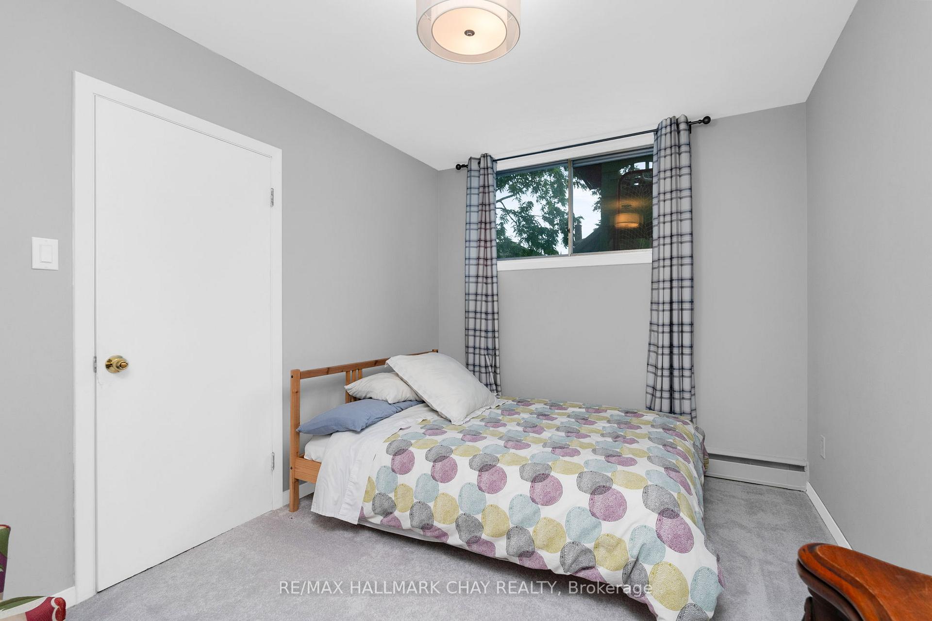 Photo 19 of 122 Steel Street, Barrie, Grove East — HOMEH