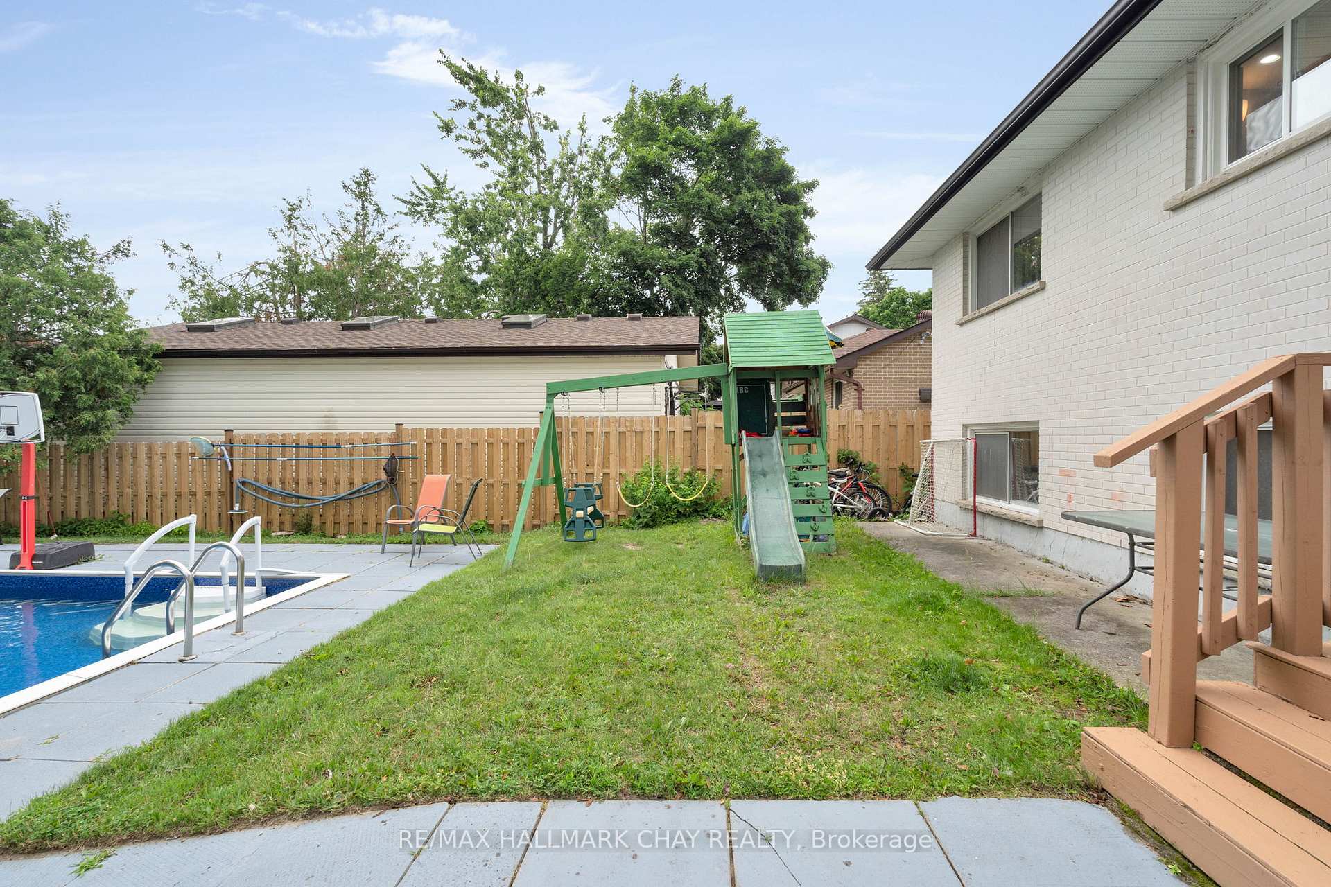 Photo 25 of 122 Steel Street, Barrie, Grove East — HOMEH