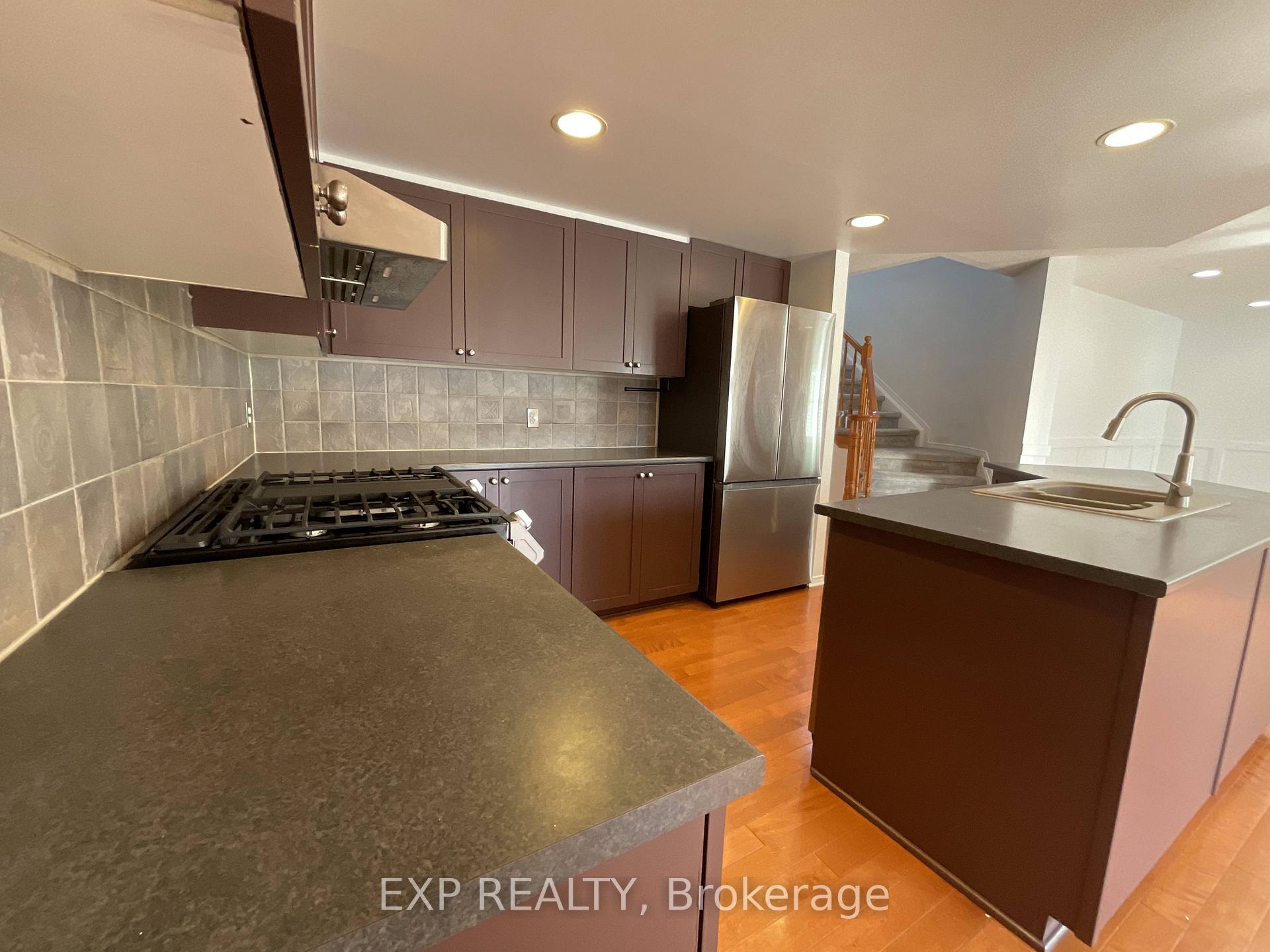 Photo 8 of 32 Fairpark Drive, Ottawa, Barrhaven East — HOMEH