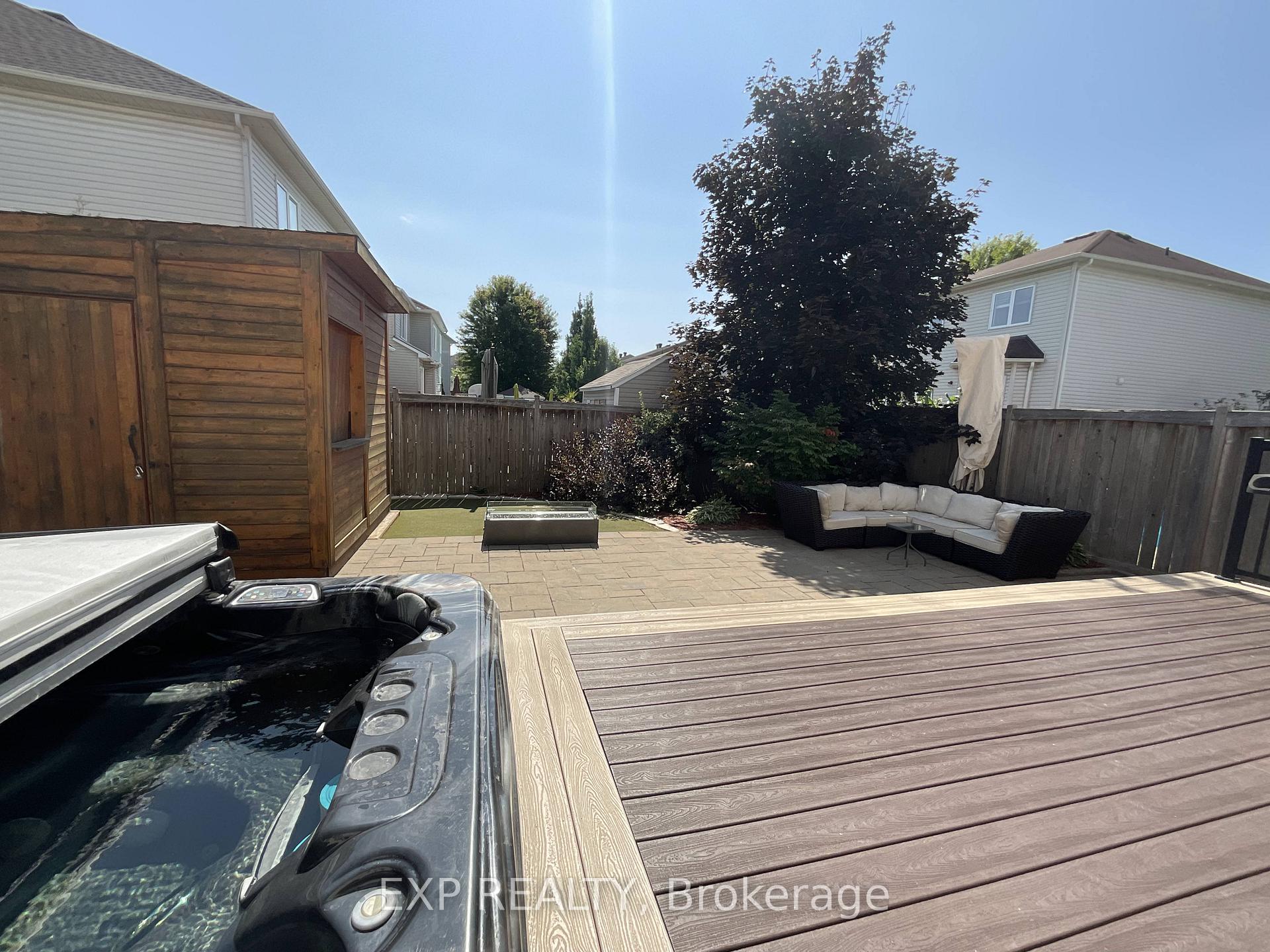 Photo 10 of 32 Fairpark Drive, Ottawa, Barrhaven East — HOMEH