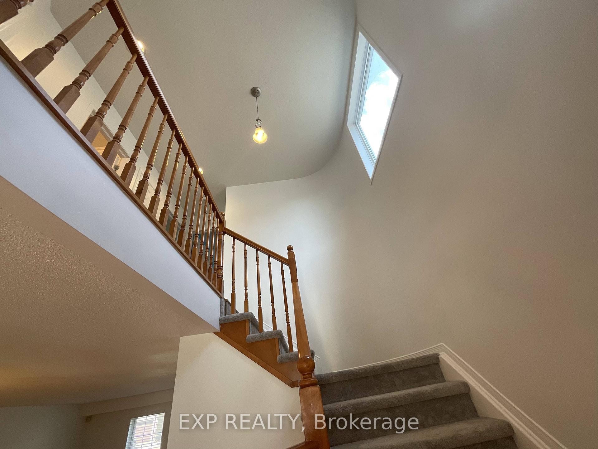 Photo 14 of 32 Fairpark Drive, Ottawa, Barrhaven East — HOMEH