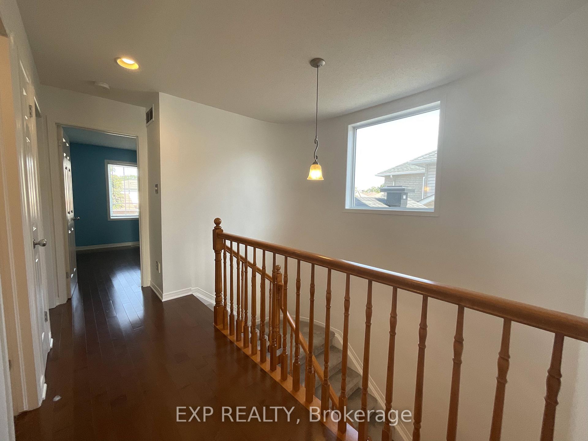 Photo 16 of 32 Fairpark Drive, Ottawa, Barrhaven East — HOMEH