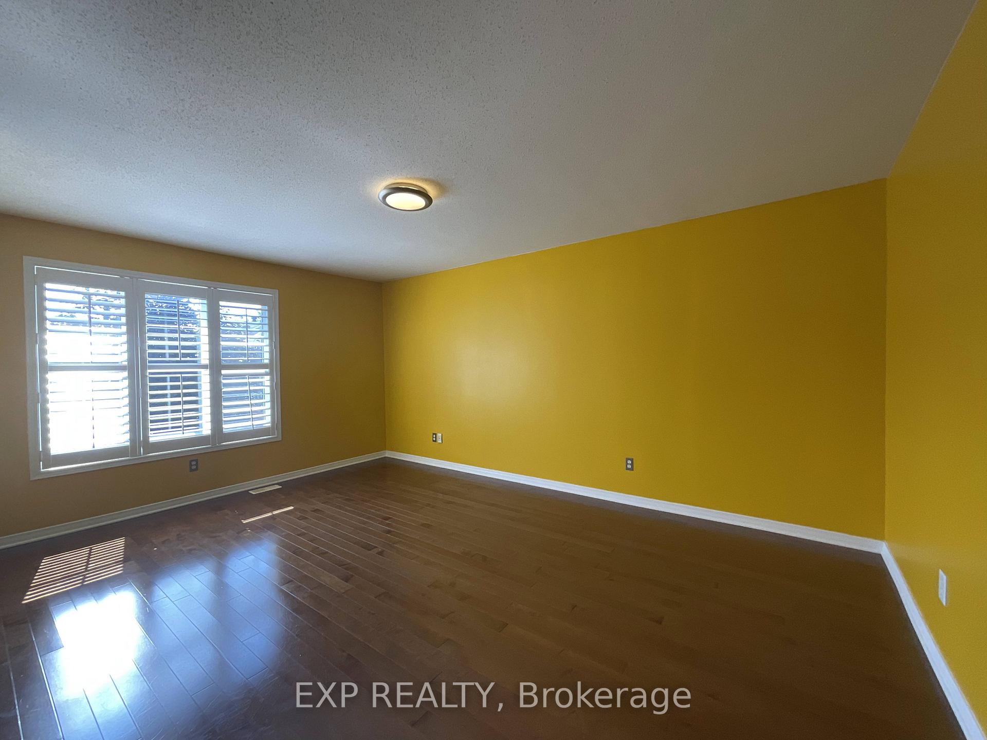 Photo 23 of 32 Fairpark Drive, Ottawa, Barrhaven East — HOMEH