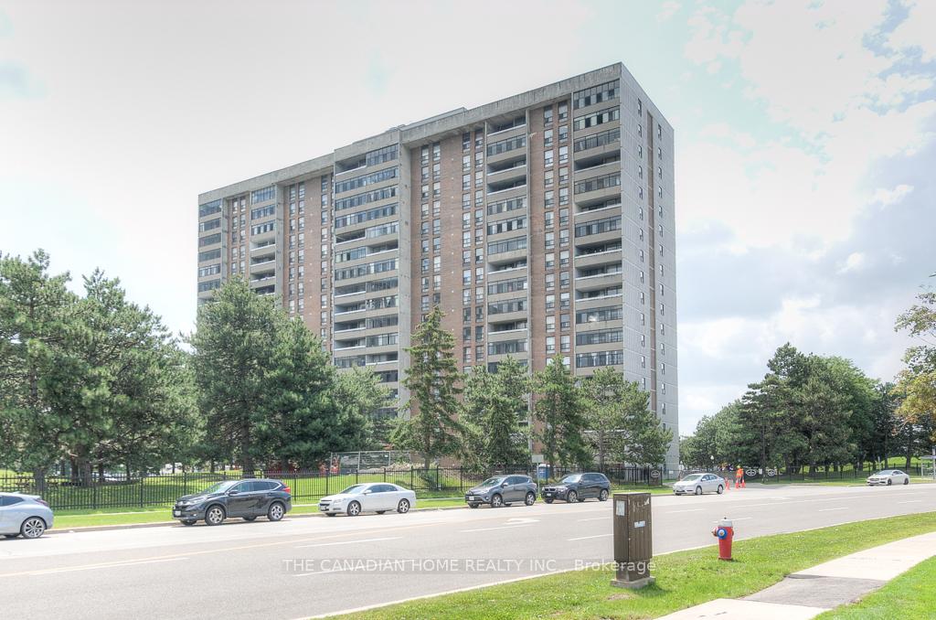 Front of Unit 204, 15 Kensington Road