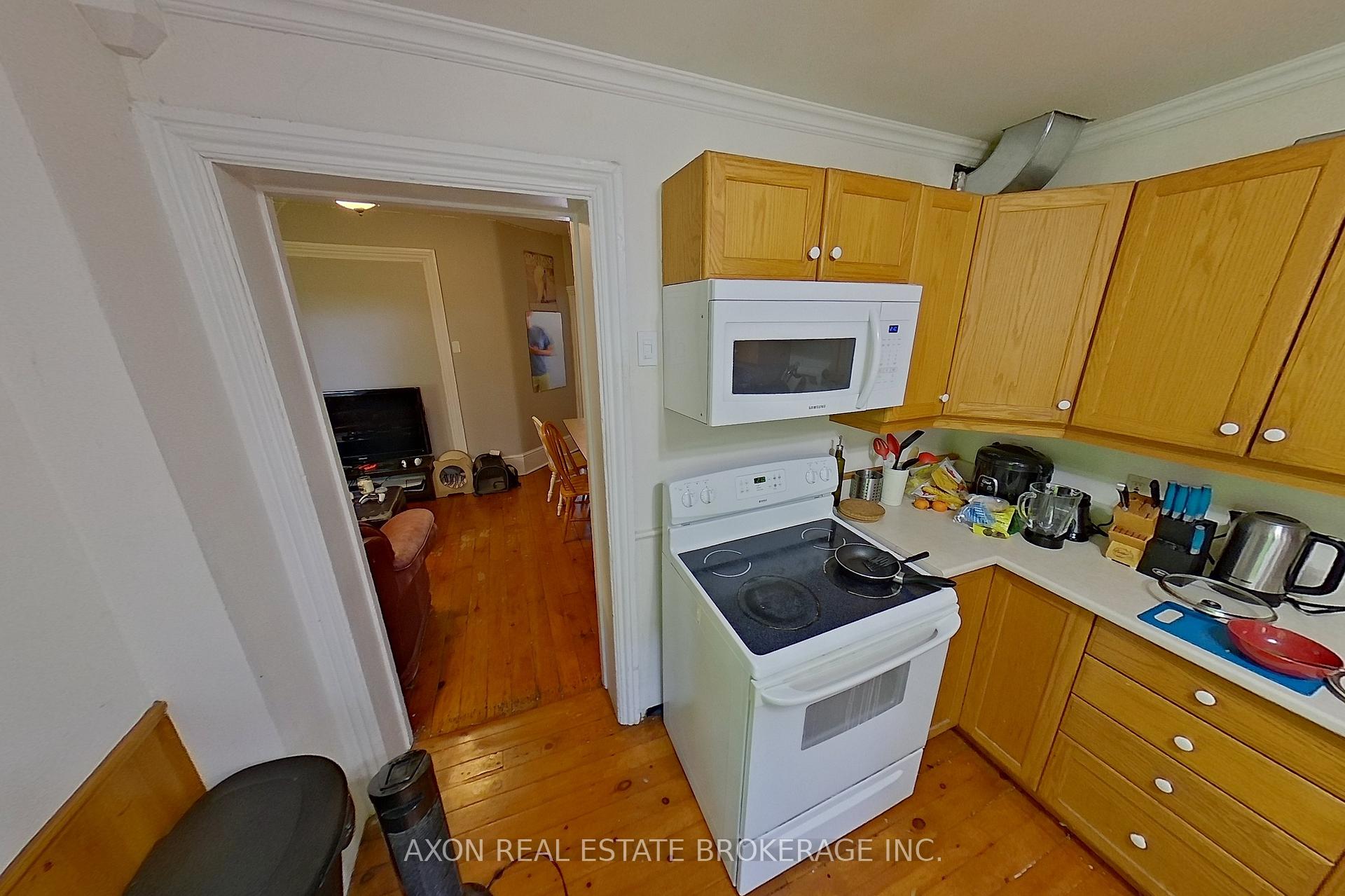 Photo 11 of 189 Clergy Street E, Kingston, East of Sir John A. Blvd — HOMEH