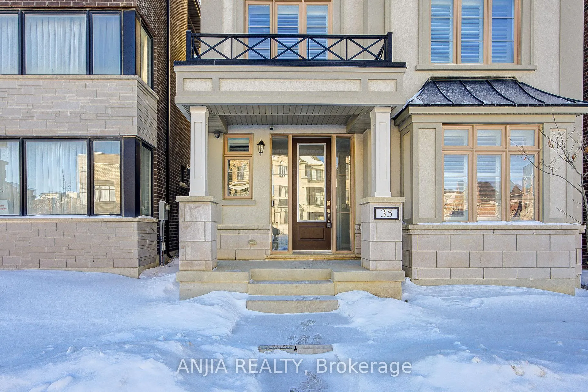 Photo 7 of 35 York Downs Boulevard, Markham, Angus Glen — HOMEH