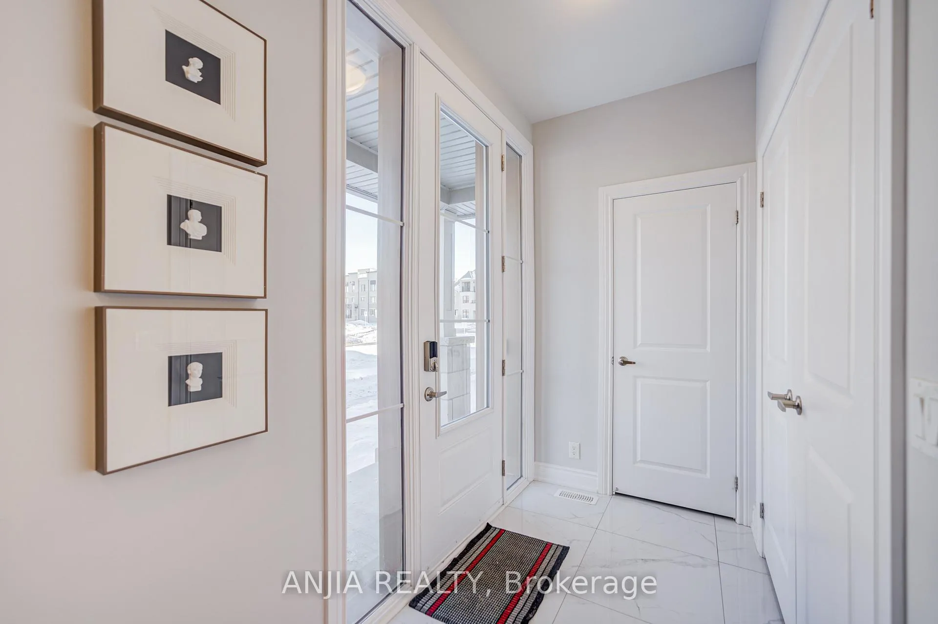 Photo 8 of 35 York Downs Boulevard, Markham, Angus Glen — HOMEH