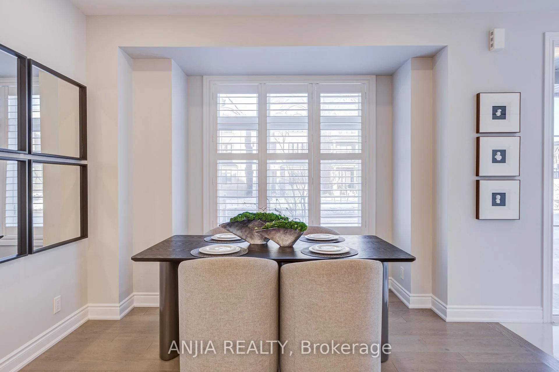 Photo 10 of 35 York Downs Boulevard, Markham, Angus Glen — HOMEH