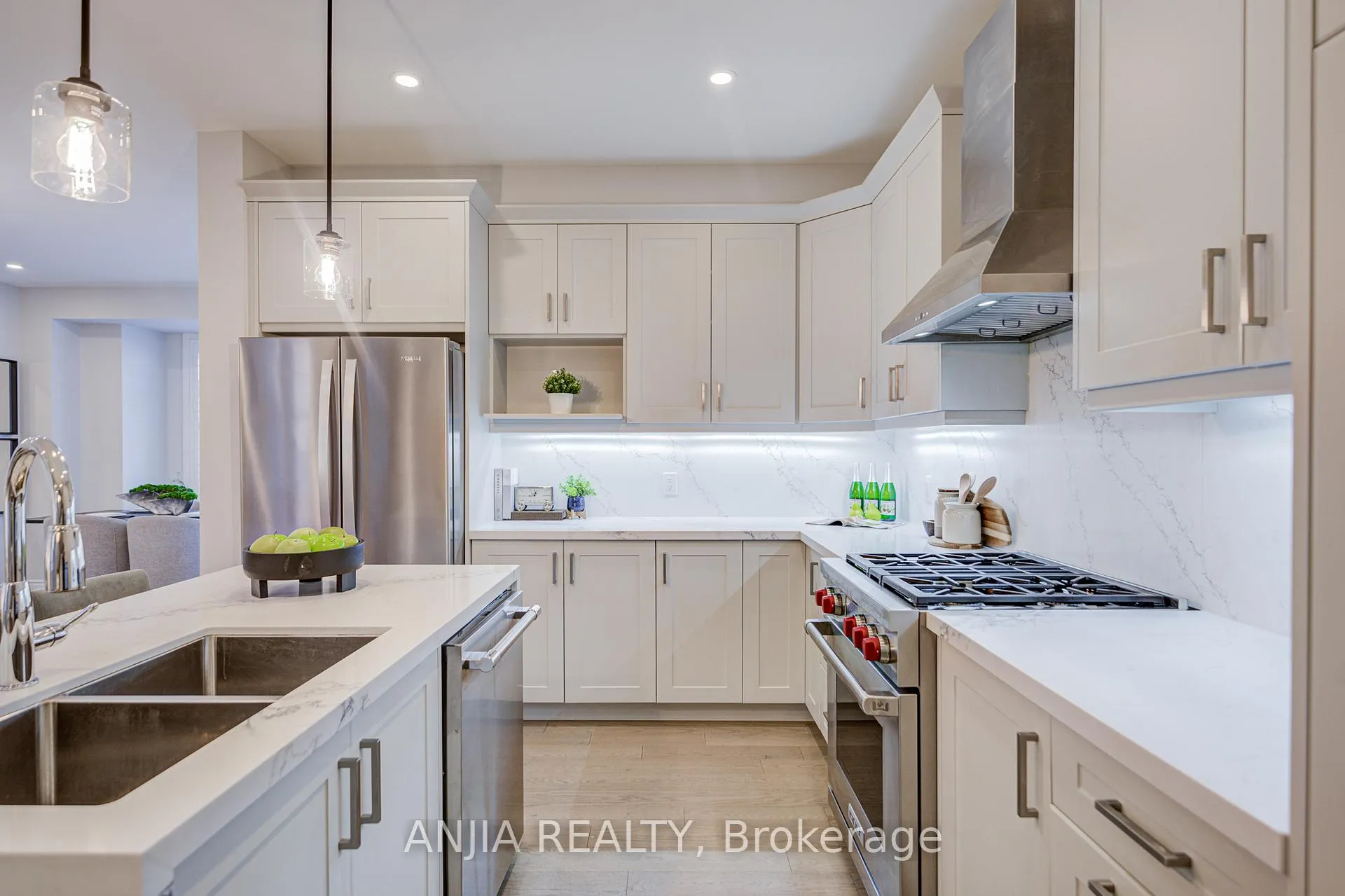 Photo 16 of 35 York Downs Boulevard, Markham, Angus Glen — HOMEH