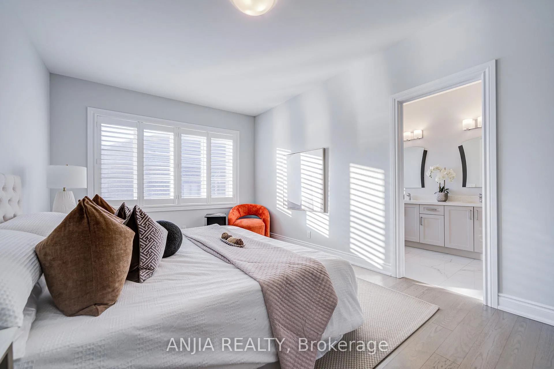 Photo 24 of 35 York Downs Boulevard, Markham, Angus Glen — HOMEH
