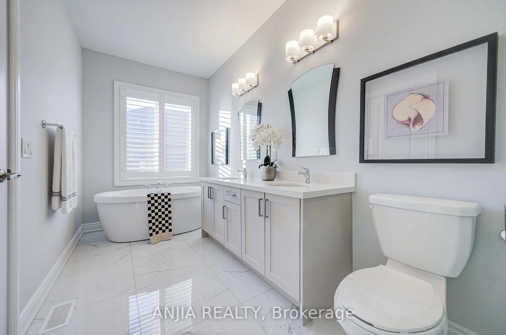 Photo 26 of 35 York Downs Boulevard, Markham, Angus Glen — HOMEH