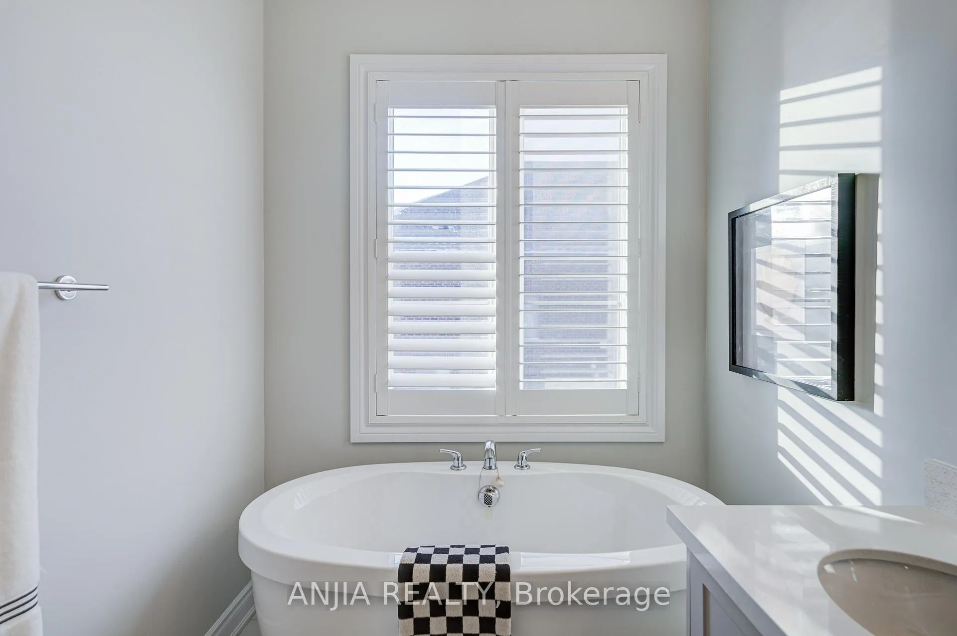 Photo 27 of 35 York Downs Boulevard, Markham, Angus Glen — HOMEH