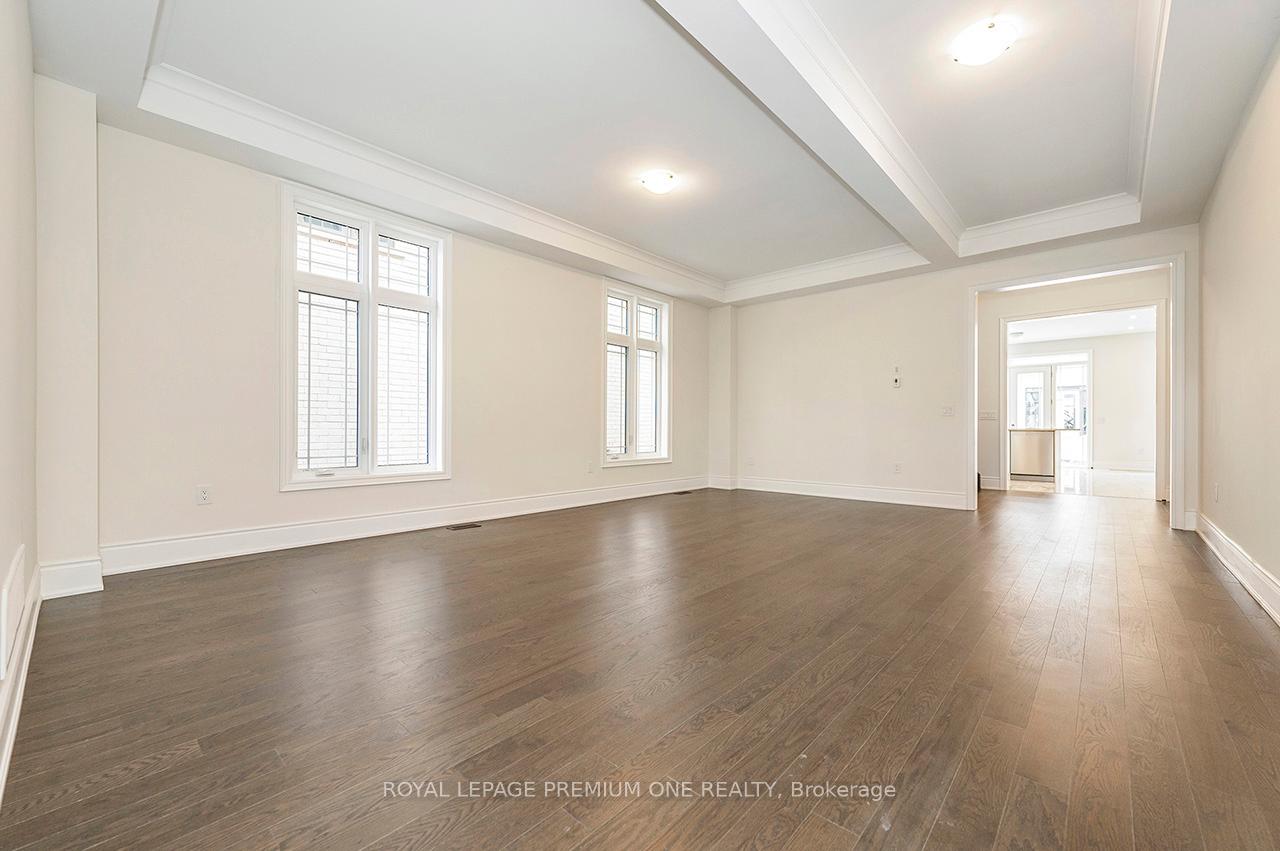 Photo 5 of 133 Timber Creek Boulevard, Vaughan, Kleinburg — HOMEH