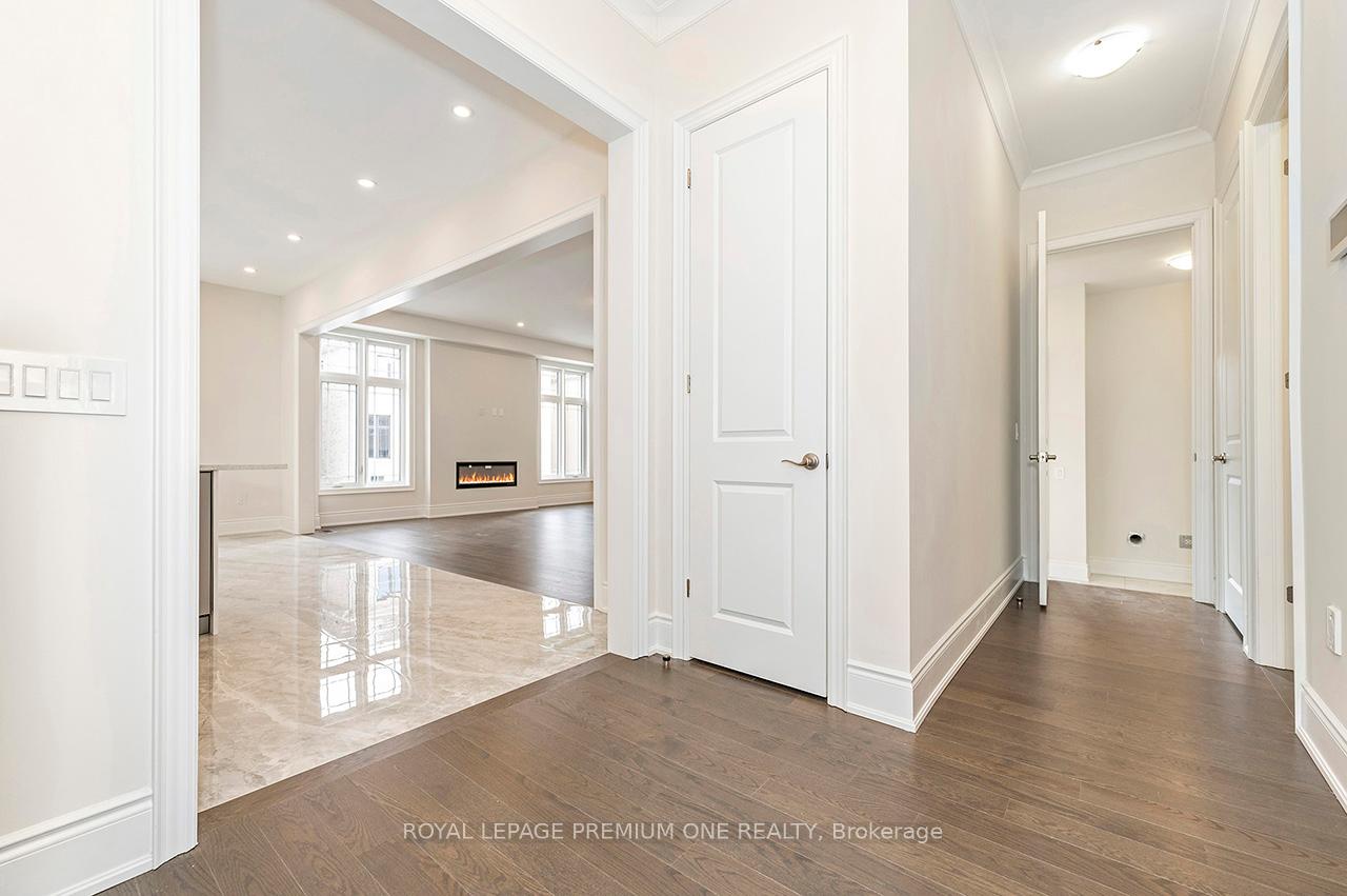 Photo 7 of 133 Timber Creek Boulevard, Vaughan, Kleinburg — HOMEH
