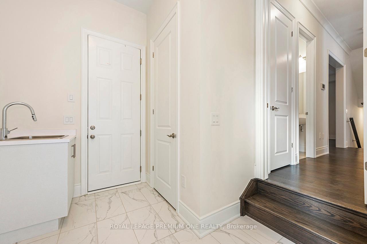 Photo 12 of 133 Timber Creek Boulevard, Vaughan, Kleinburg — HOMEH