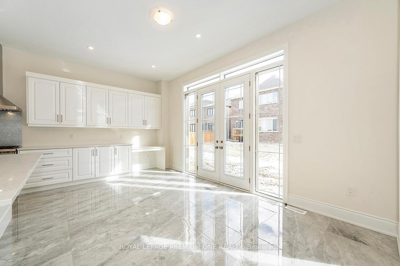 Photo 13 of 133 Timber Creek Boulevard, Vaughan, Kleinburg — HOMEH