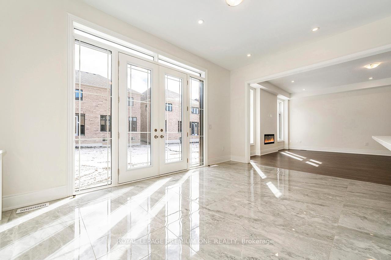 Photo 17 of 133 Timber Creek Boulevard, Vaughan, Kleinburg — HOMEH