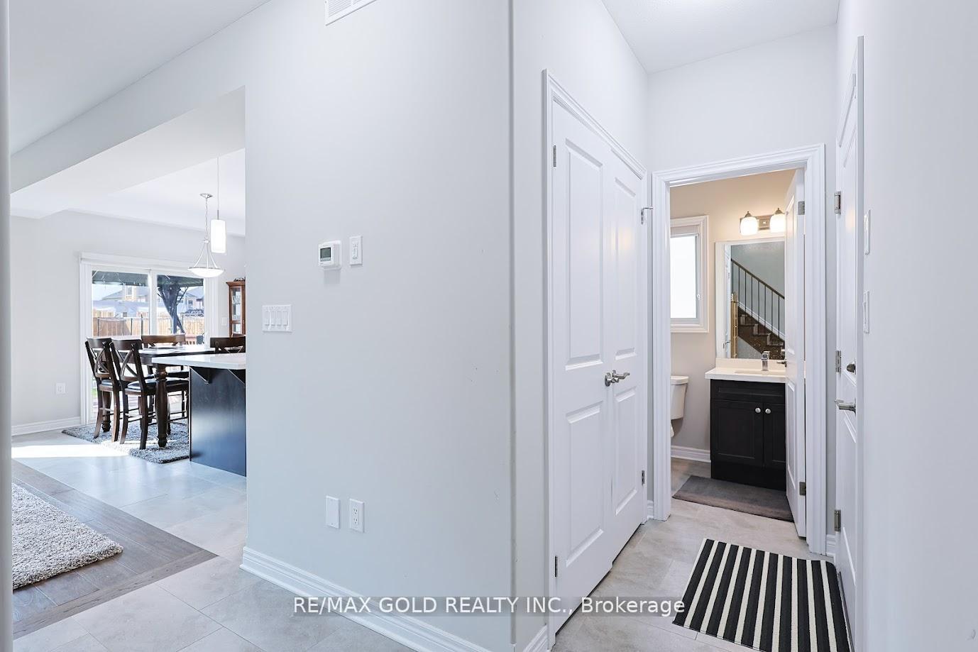Photo 8 of 62 Spring Crest Way, Thorold, Rolling Meadows — HOMEH