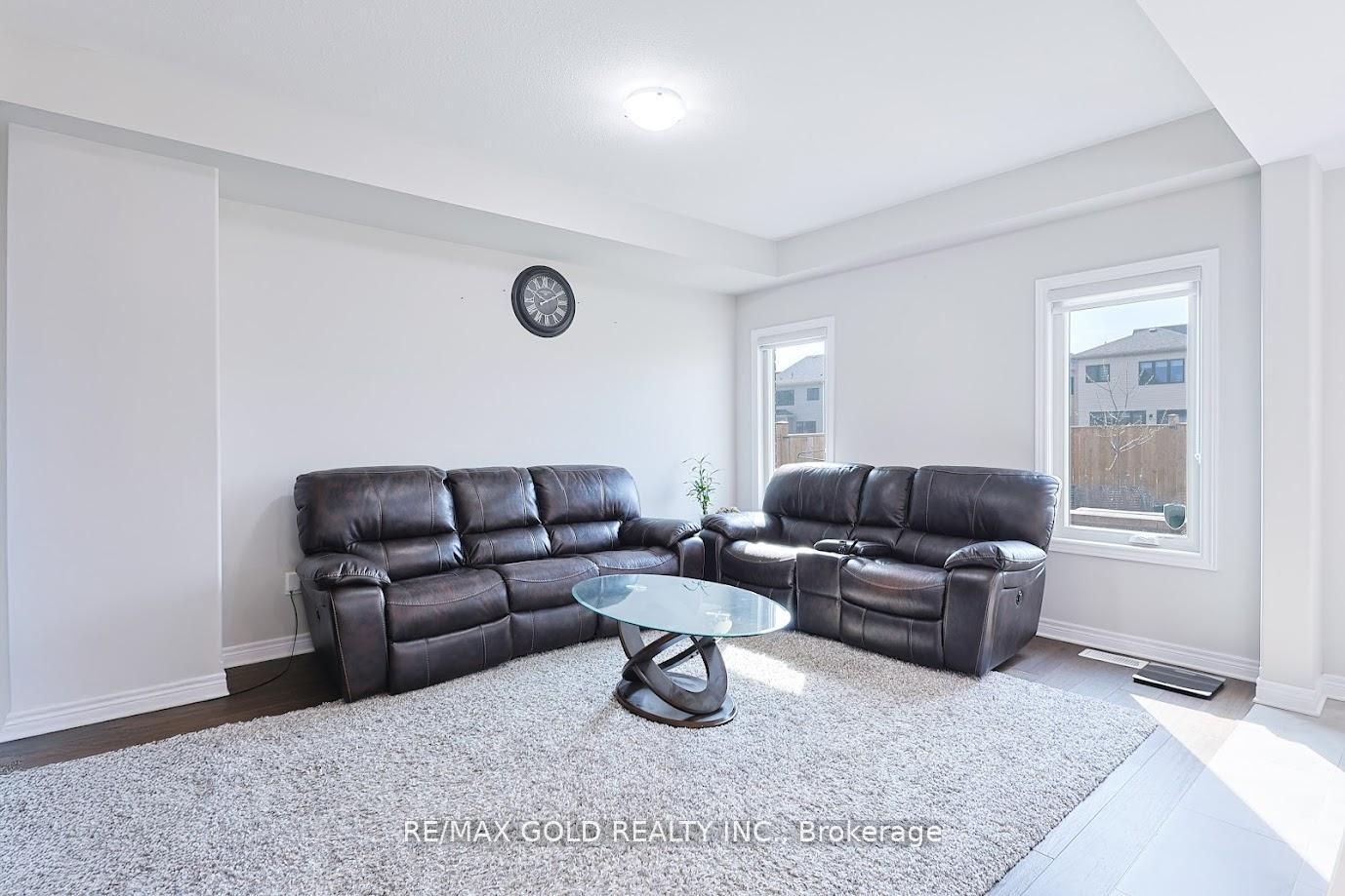 Photo 10 of 62 Spring Crest Way, Thorold, Rolling Meadows — HOMEH