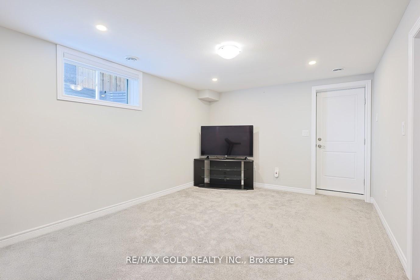 Photo 29 of 62 Spring Crest Way, Thorold, Rolling Meadows — HOMEH