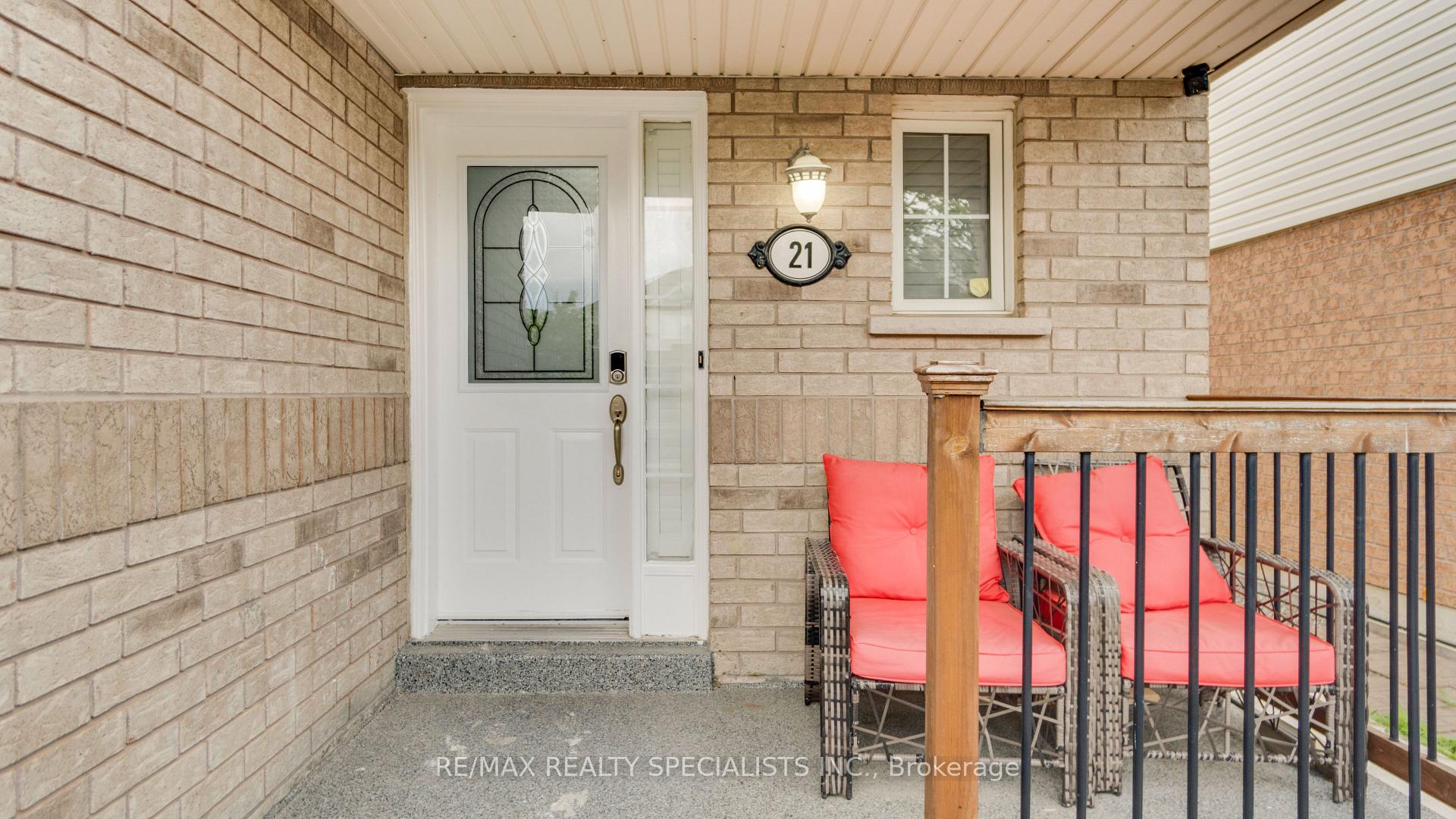 Photo 16 of 21 Earl Grey Crescent, Brampton, Fletcher's Meadow — HOMEH