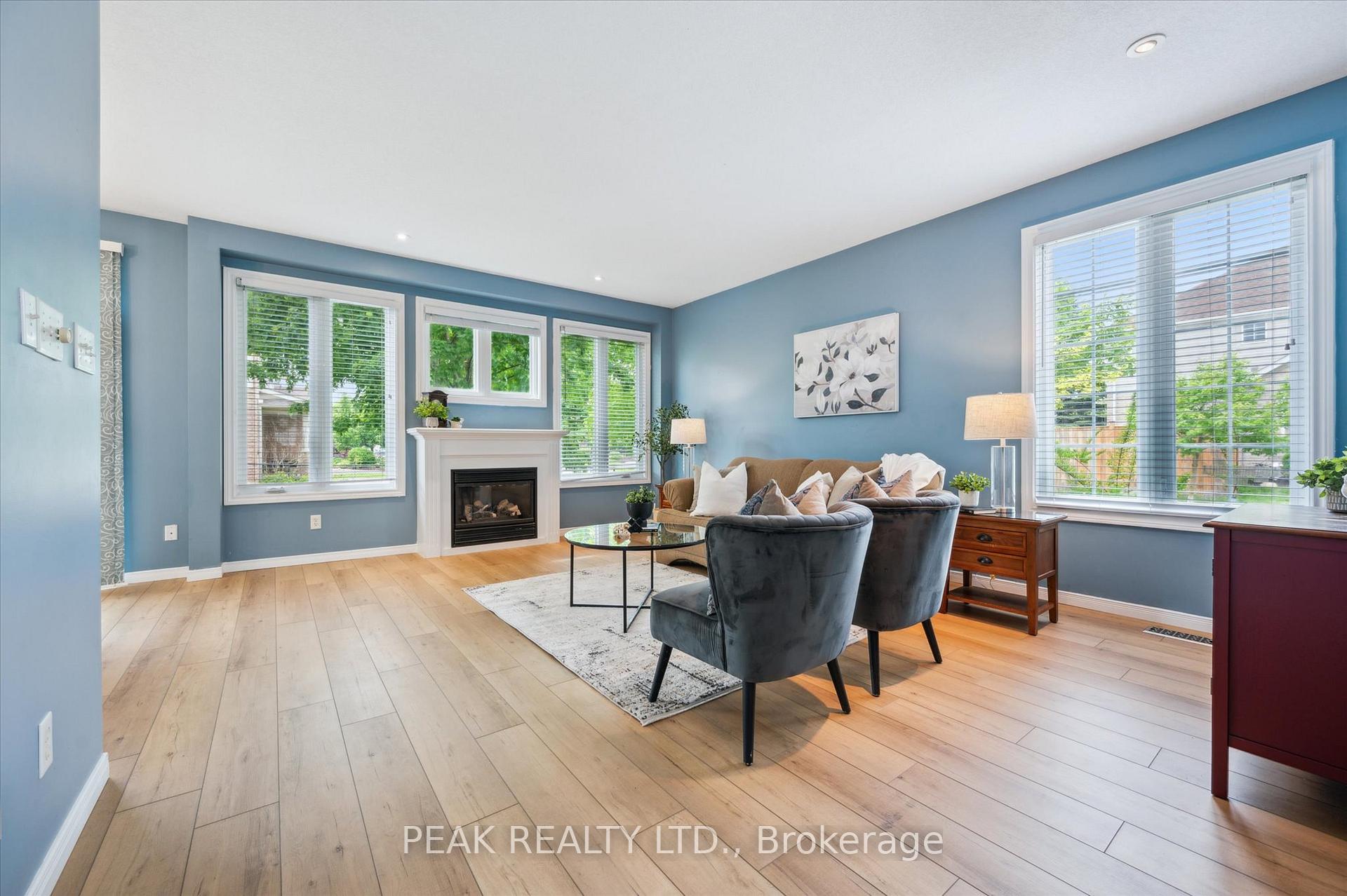 Photo 6 of 606 Eastbridge Boulevard, Waterloo — HOMEH
