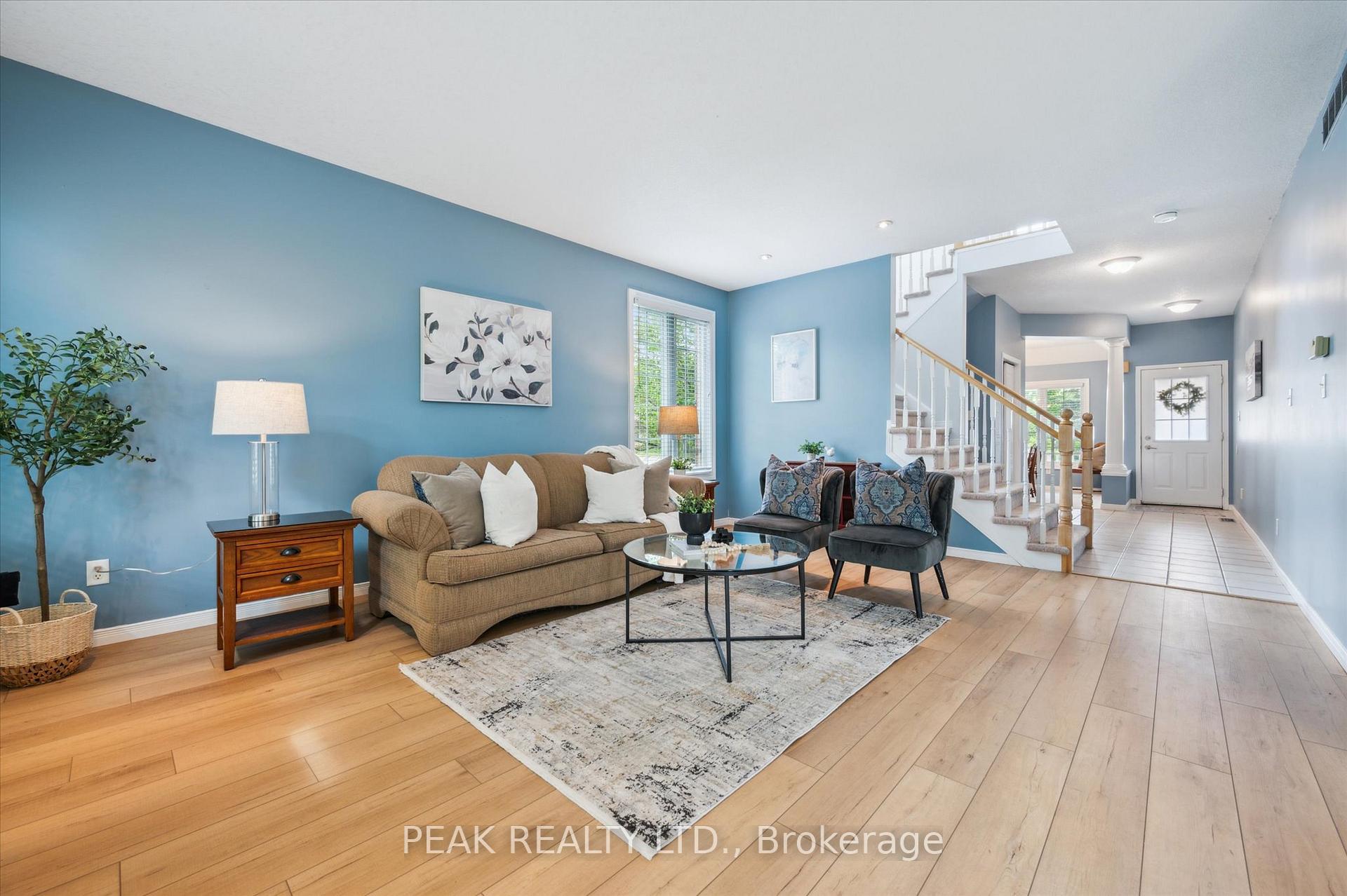 Photo 7 of 606 Eastbridge Boulevard, Waterloo — HOMEH