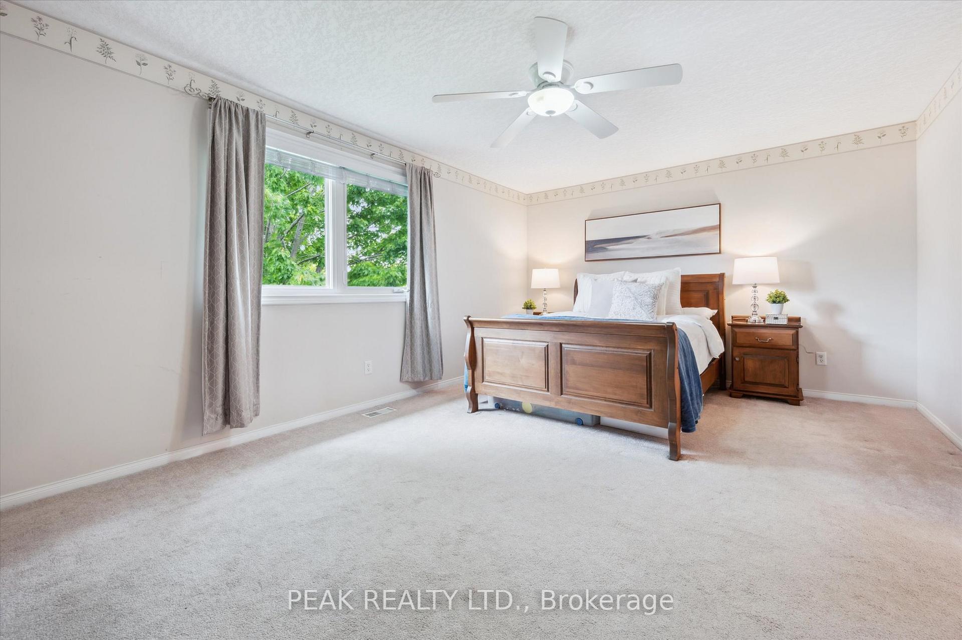 Photo 25 of 606 Eastbridge Boulevard, Waterloo — HOMEH