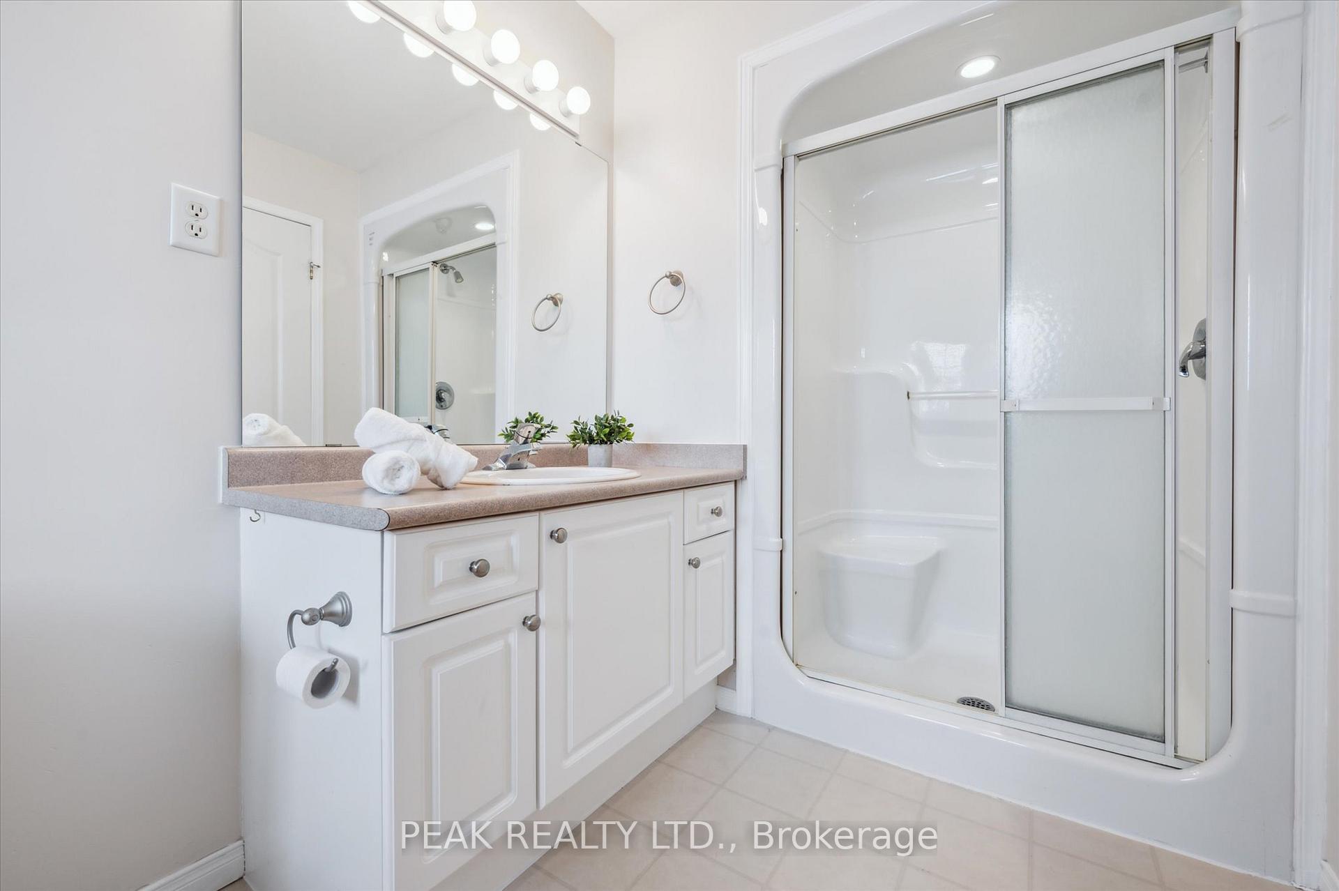 Photo 29 of 606 Eastbridge Boulevard, Waterloo — HOMEH