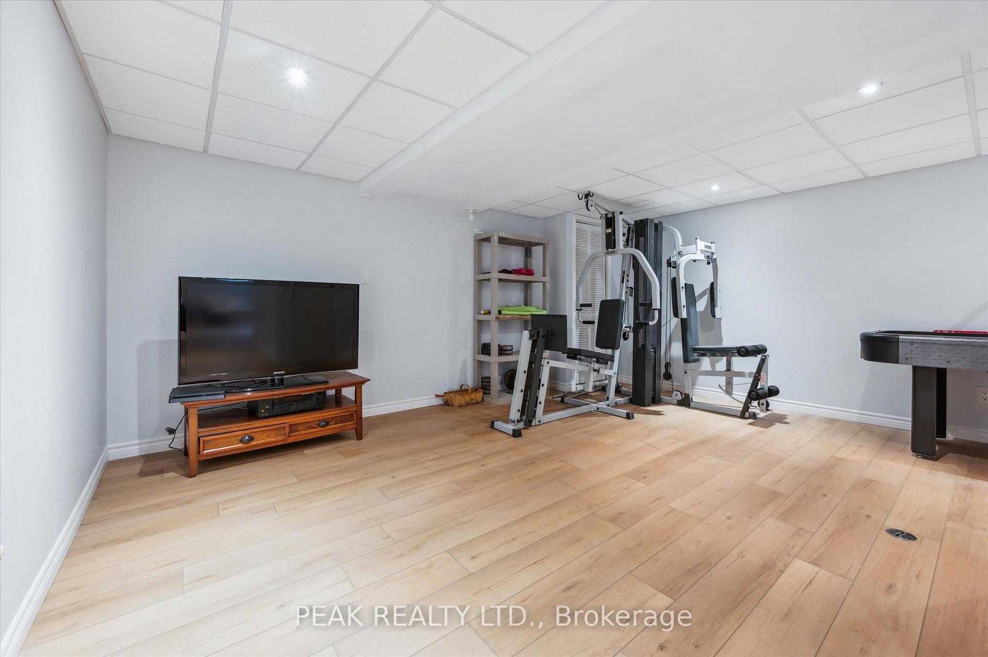 Photo 33 of 606 Eastbridge Boulevard, Waterloo — HOMEH